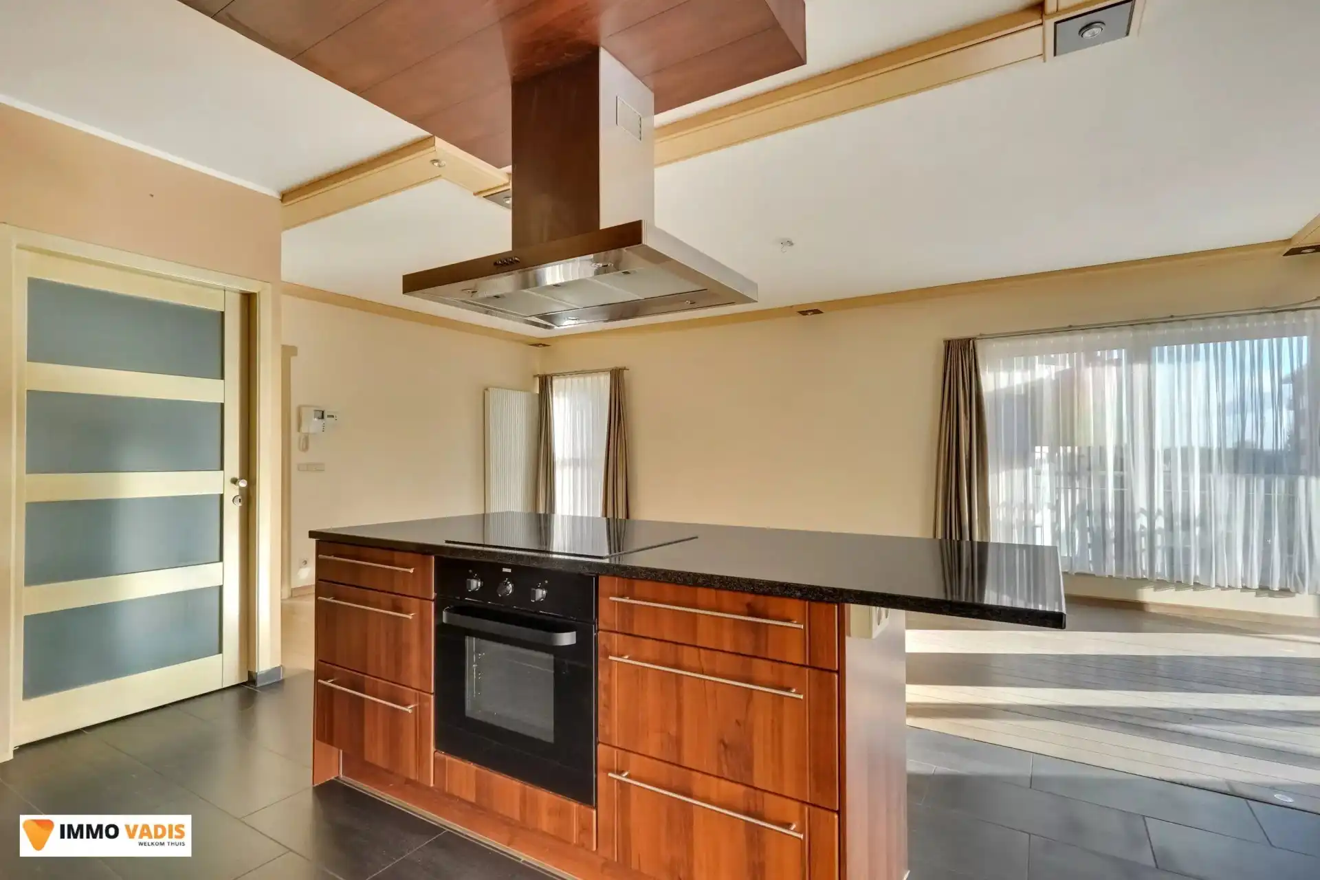 Exclusief appartement met 2 slaapkamers en terras foto 2