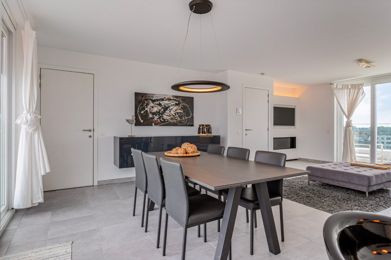 Recente penthouse met zongerichte terrassen foto 9