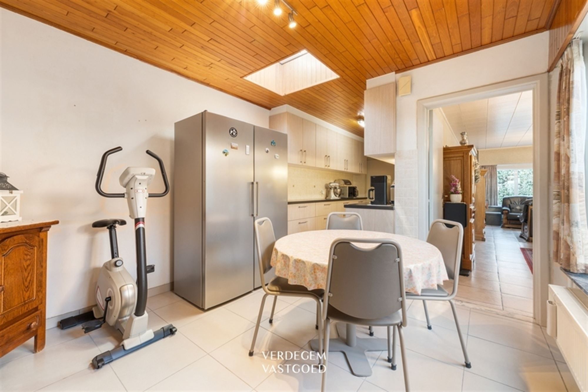 Twee woningen: instapklaar en nieuwbouw- of renovatiepotentieel foto 8