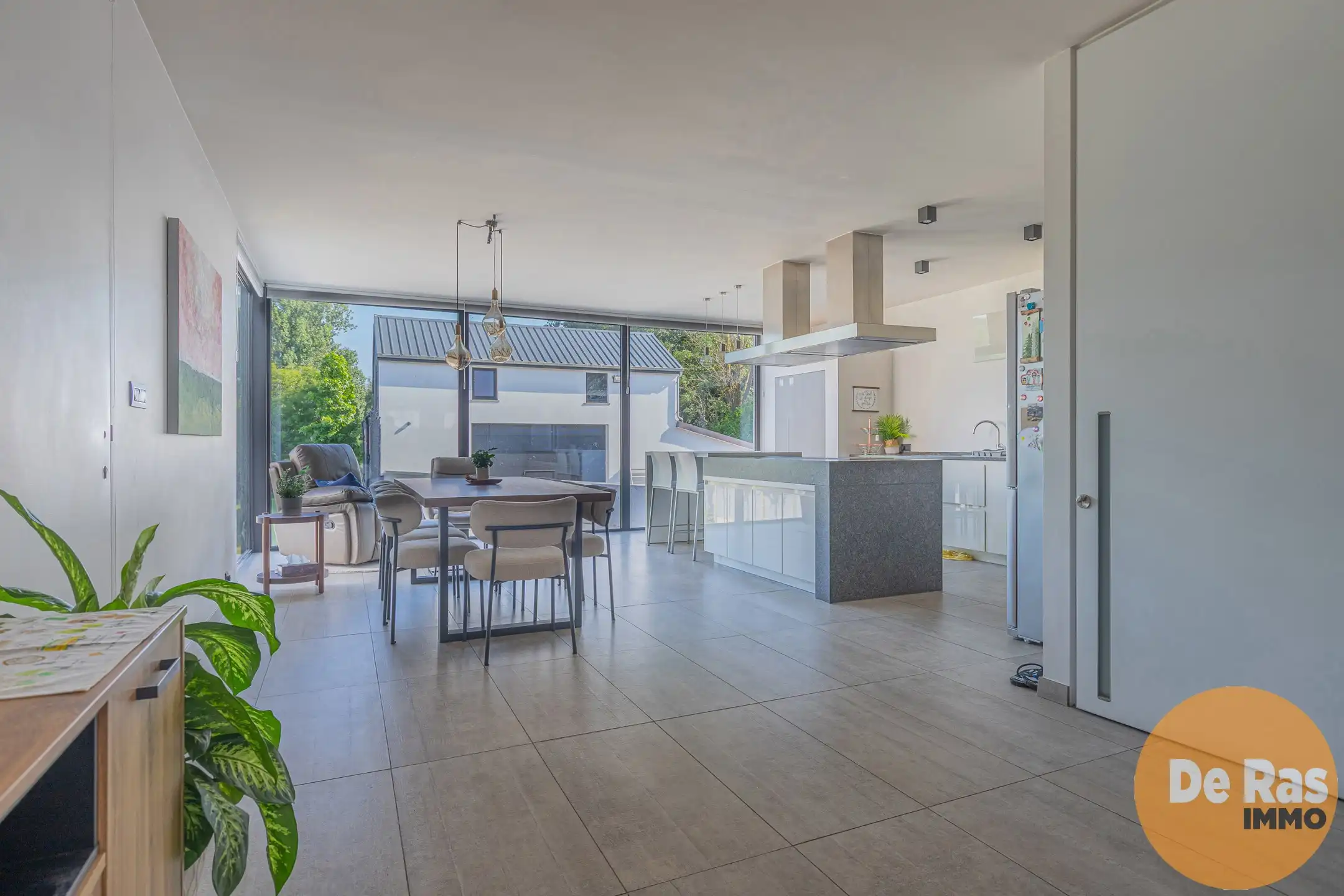 ERPE-MERE - Gerenoveerde halfopen woning met loods in Erpe foto 8