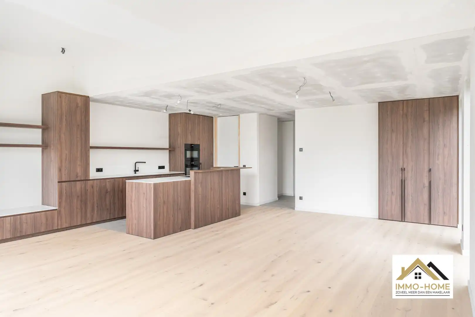 Prachtige BEN-woning met open zicht foto 8