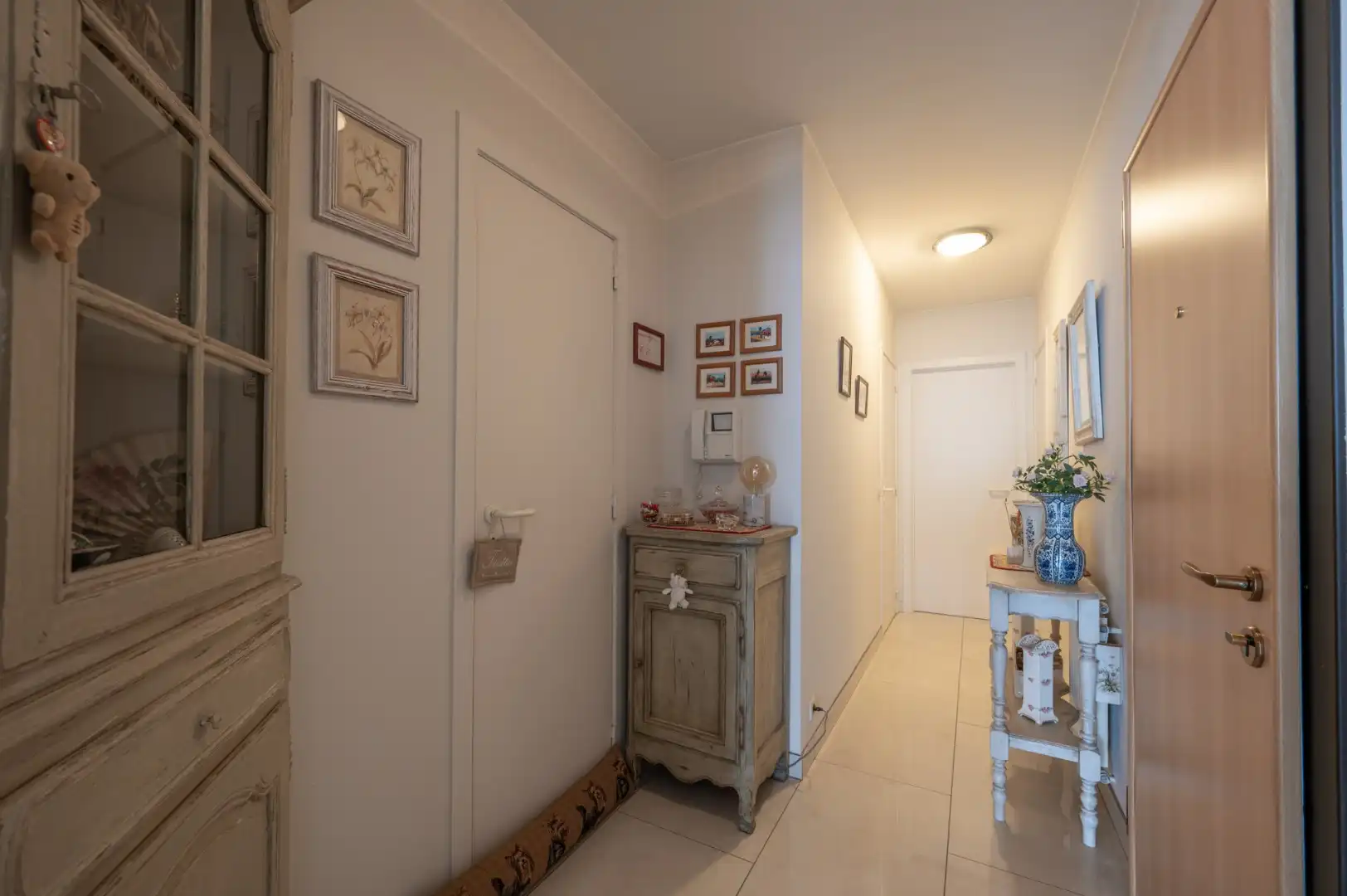 Lichtrijk appartement met 2 slaapkamer en garage op Paul Parmentierlaan foto 17