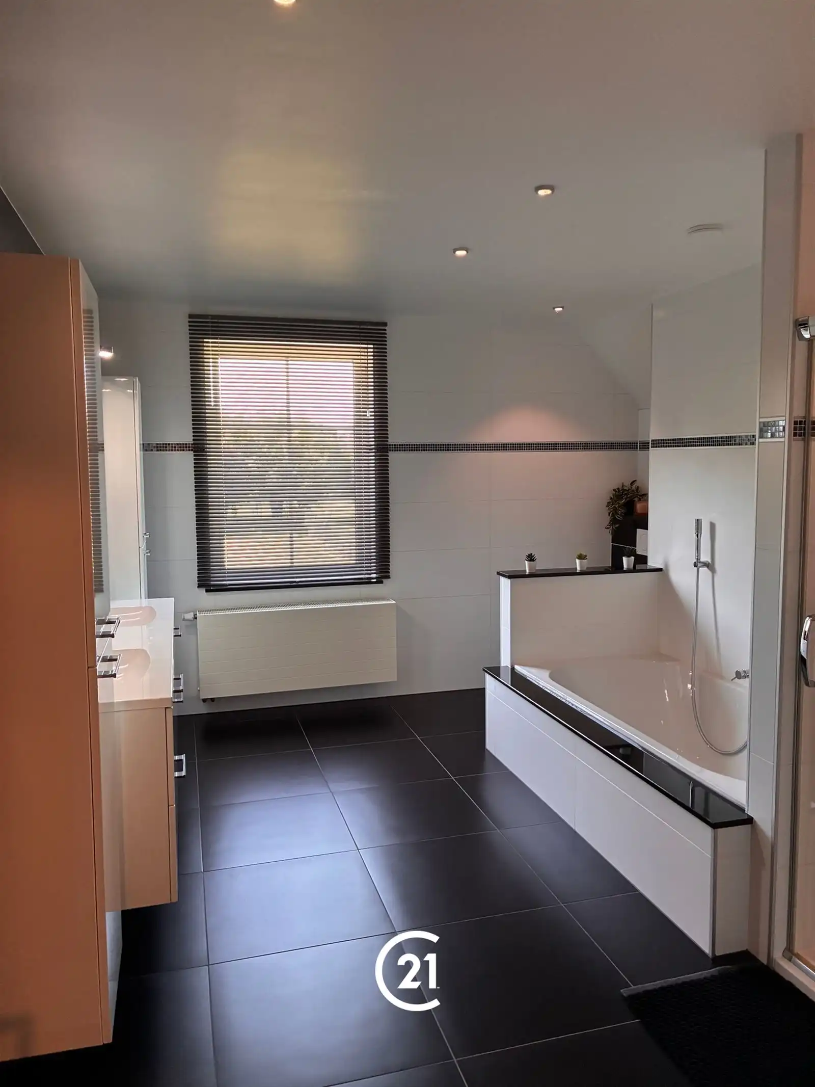 Charmante villa op 15are50 met 3 slpks en ruim bureau, volledig onderkelderd foto 21