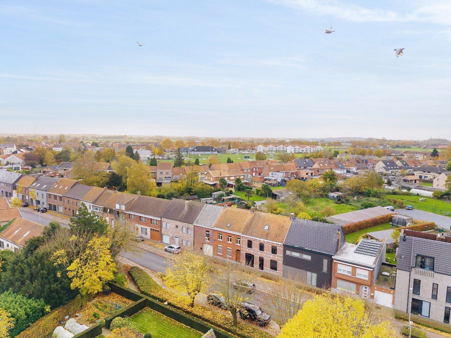Verrassend ruime, instapklare woning met garage en zuidgerichte tuin in Geluwe foto 16