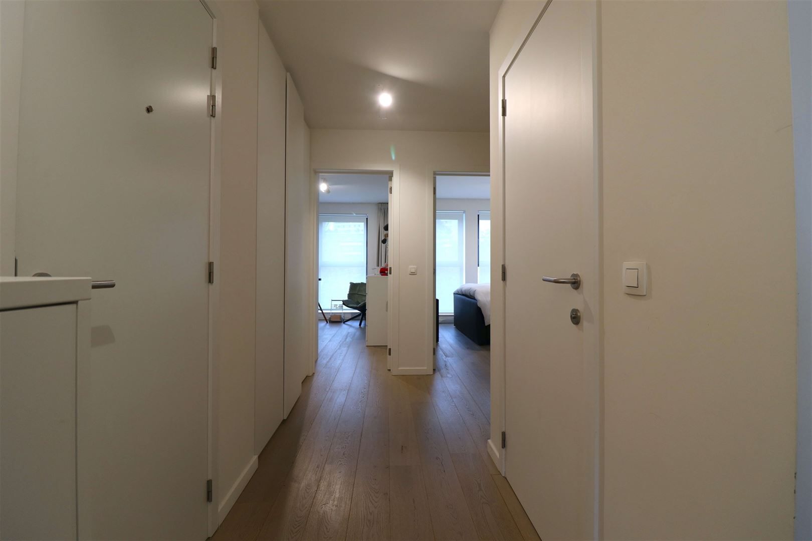 Luxe appartement met terras en parking  foto 8