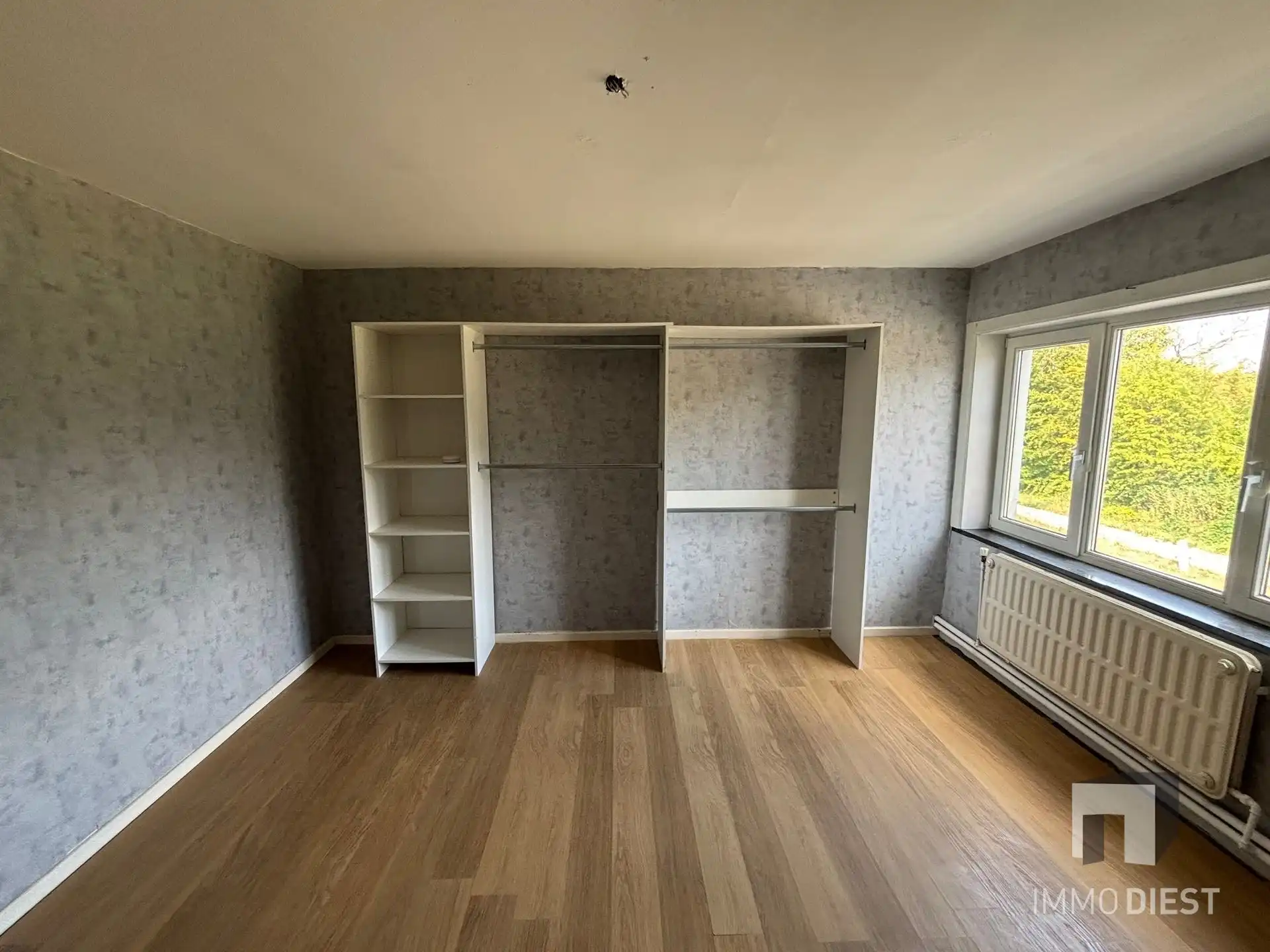 Ruime betaalbare woning met veranda en bijgebouw foto 53