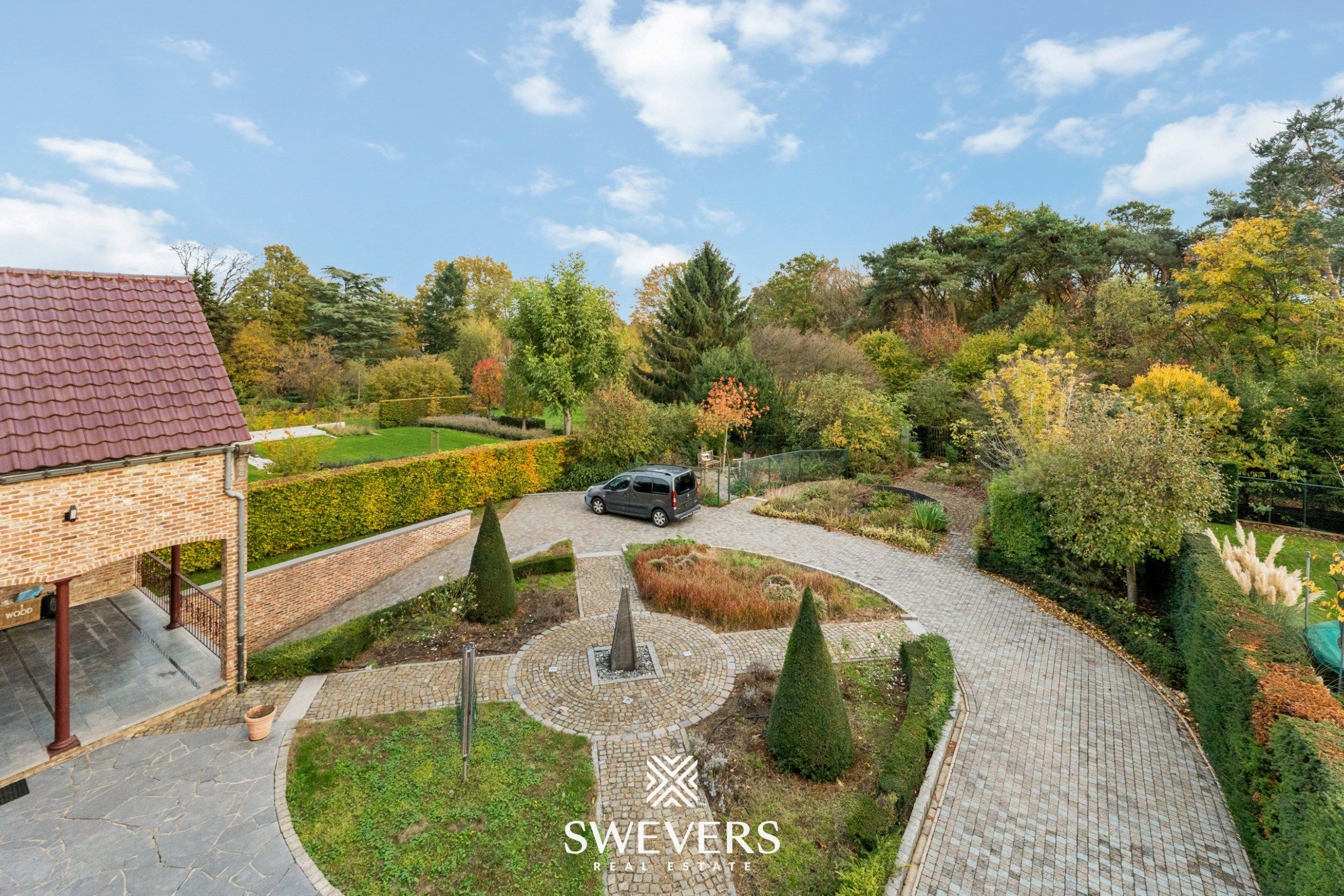 Ruime gezinswoning (282m²) met 4 slaapkamers te Lummen foto 27