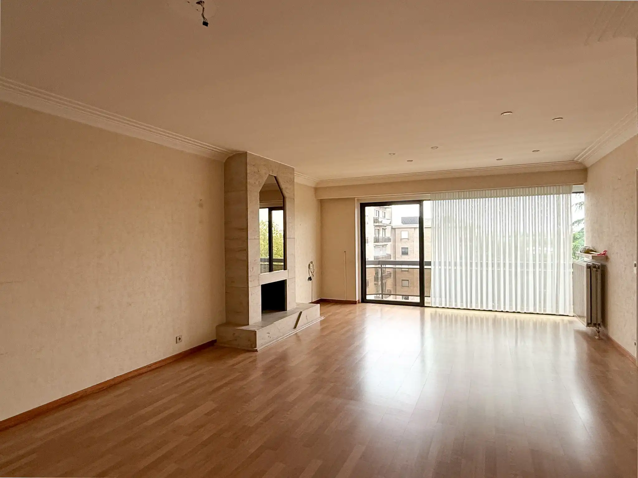 Appartement met twee slaapkamers en twee terrassen in het centrum van Beveren foto 3