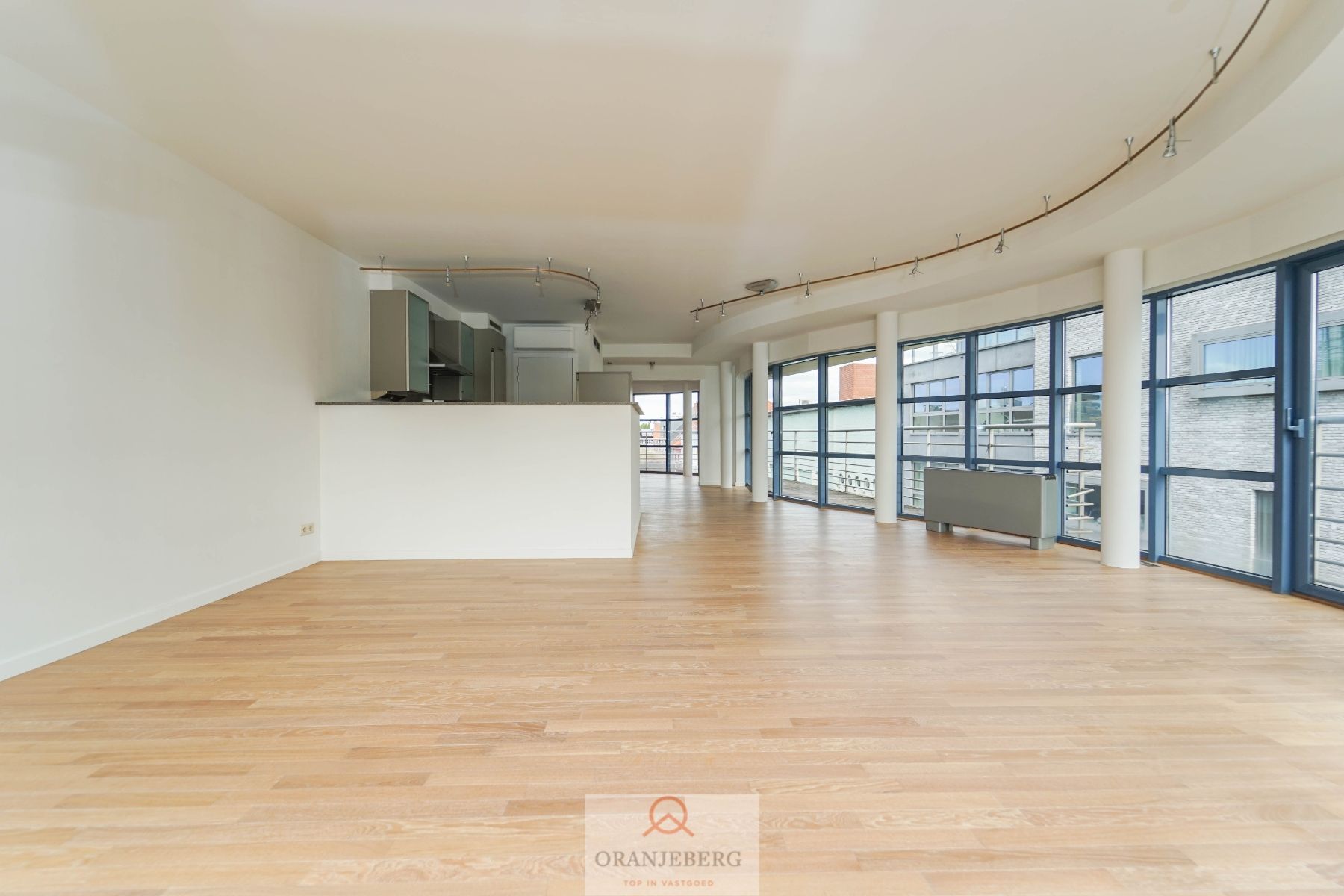 Lichtrijk en ruim appartement (102 m²) met zicht op het Zuidpark, Sint-Pietersabdij, Boekentoren foto 2