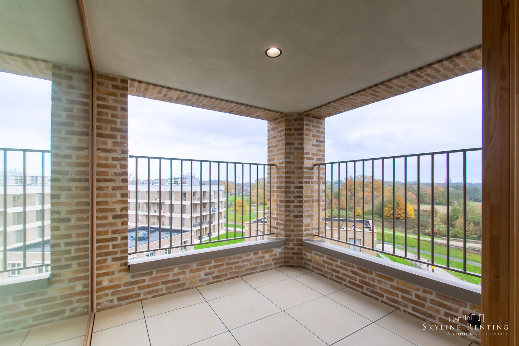 Rustig en comfortabel 2slpk appt. met mooi terras  foto 6