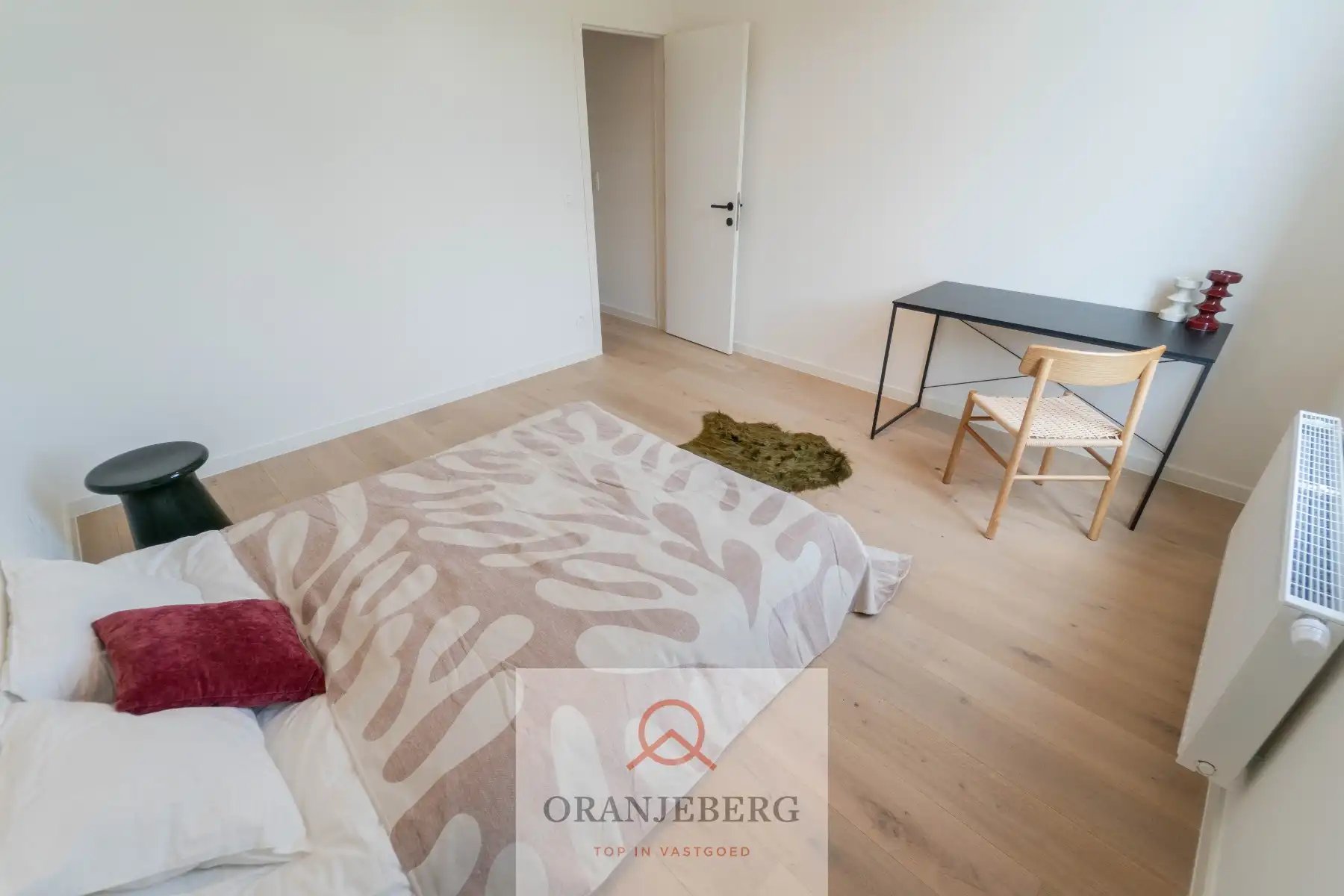 Lichtrijke gerenoveerde woning foto 18