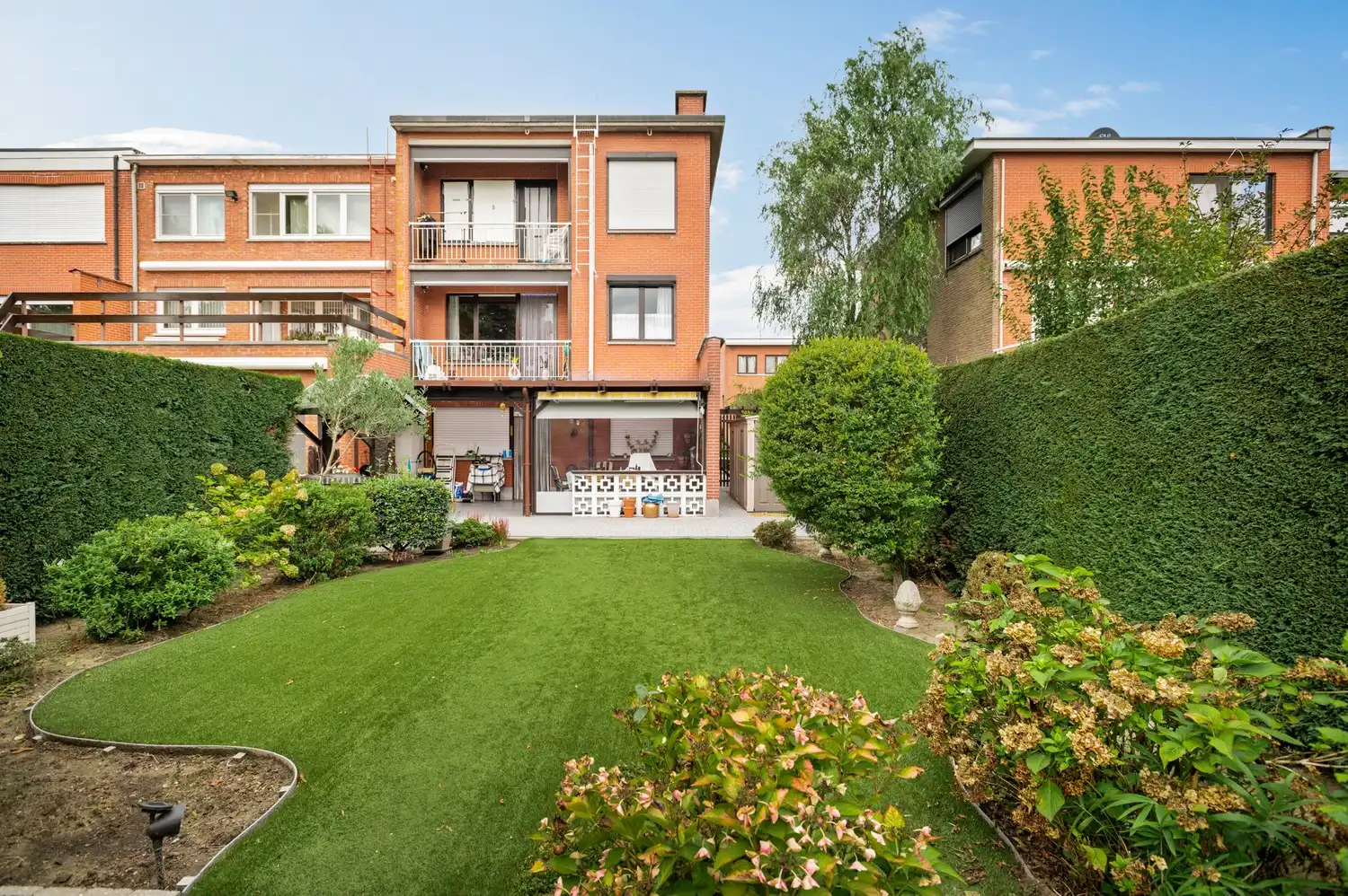 Halfopen bel-etagewoning met 3 slaapkamers, garage en zuidoostgerichte tuin foto 20