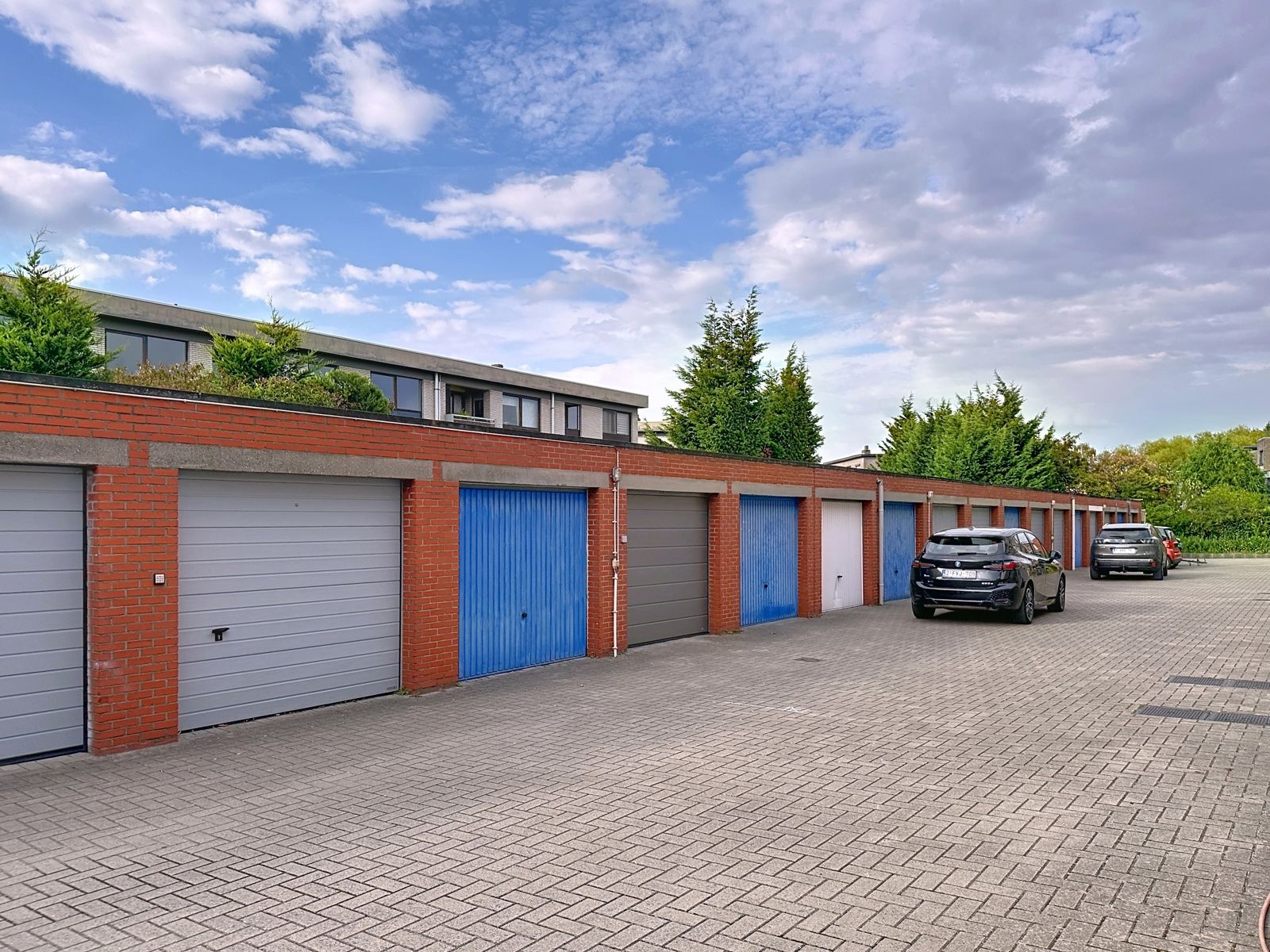 Garagebox in complex op wandelafstand van centrum foto 2