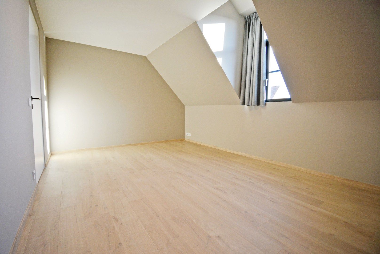 Moderne en uiterst energie zuinige woning met 3 slaapkamers. foto 7