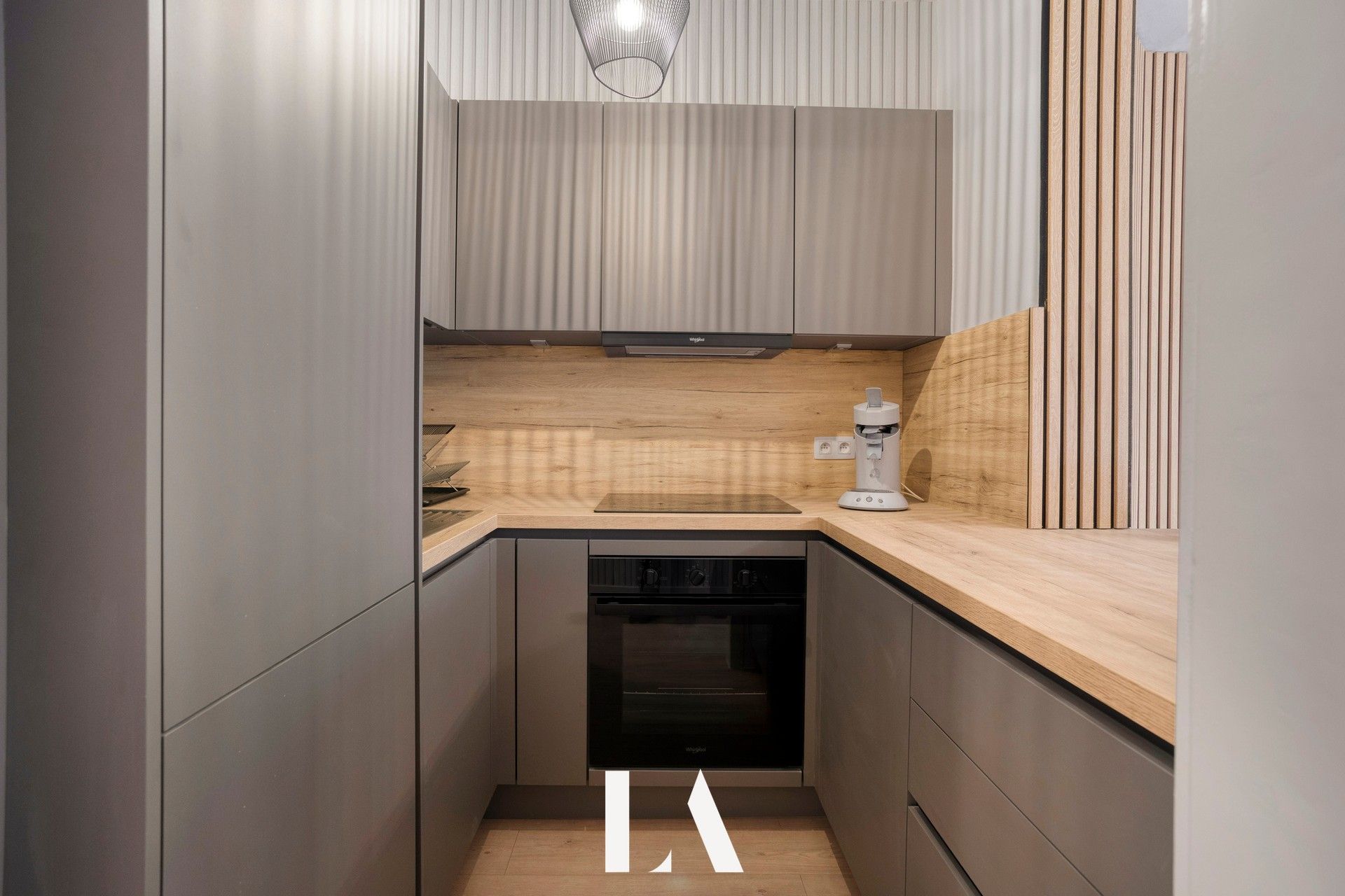 Vernieuwd 1-slaapkamer appartement vlakbij zee. foto 3