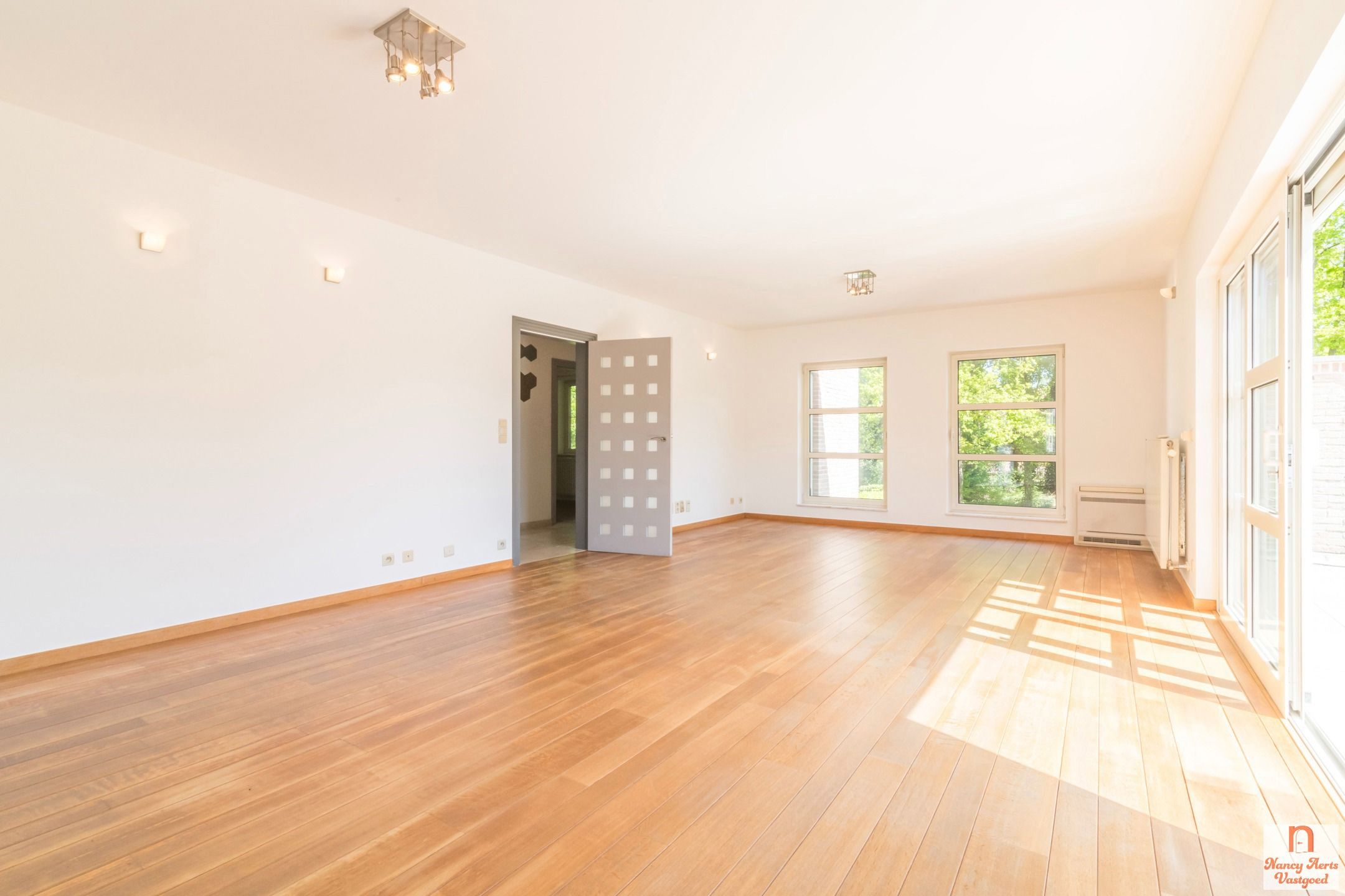 Uitzonderlijke woning met kantoorruimte op toplocatie foto 7
