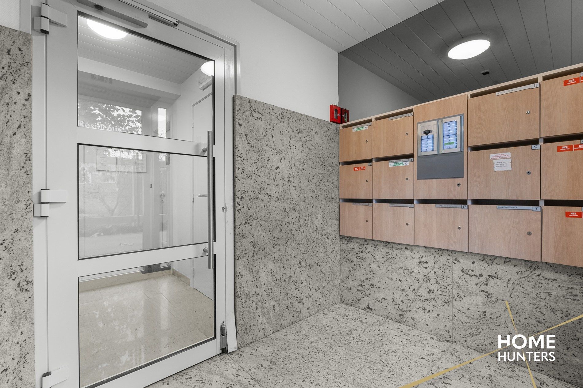 Ruim appartement op centrale ligging in Roeselare foto 5