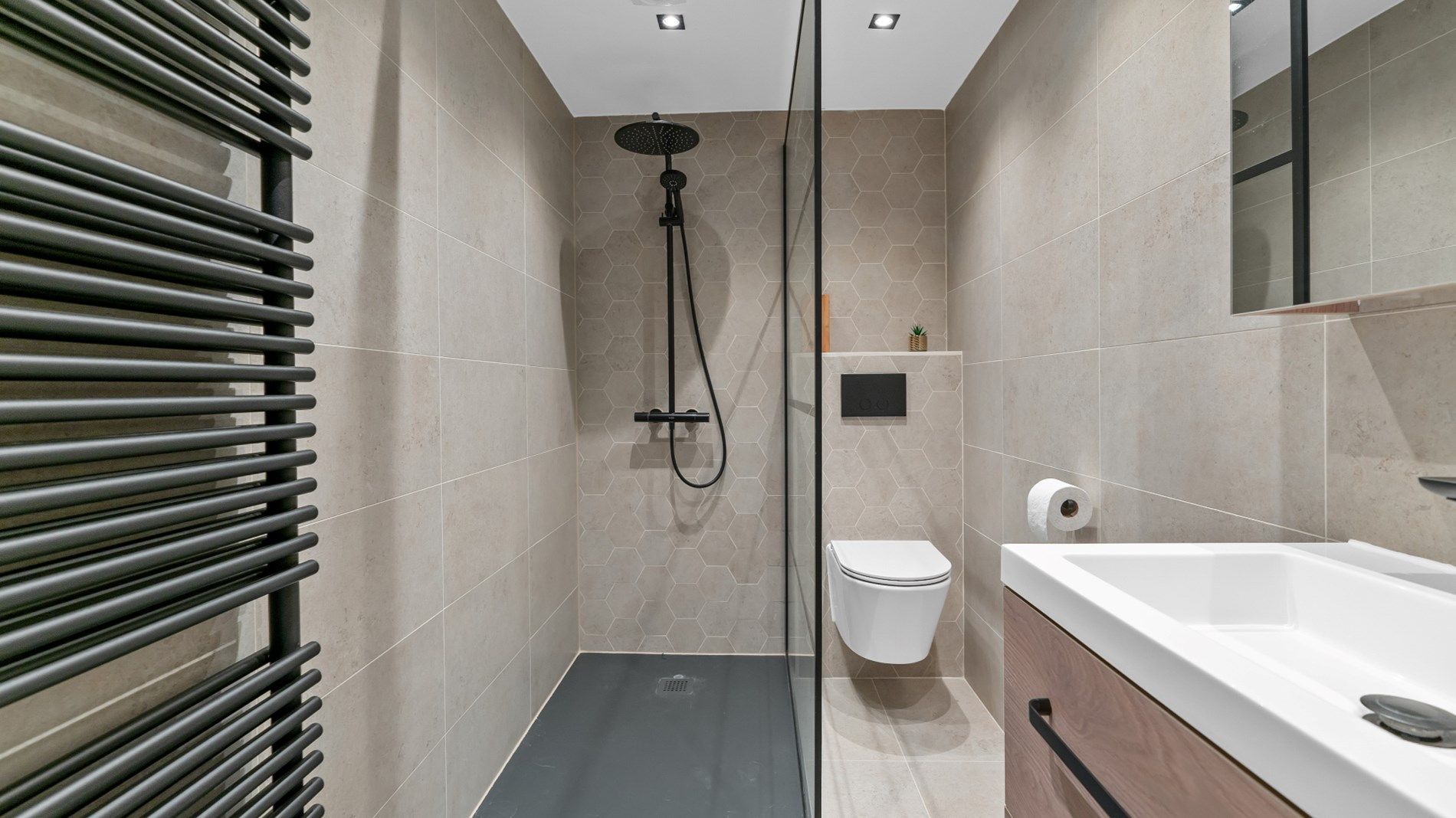 EZEMAAL - instapklare woning 5 slks foto 21