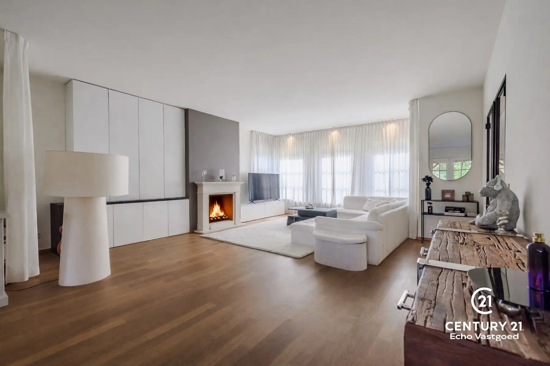 Ruime, gerenoveerde, energiezuinige villa met zwembad foto 7