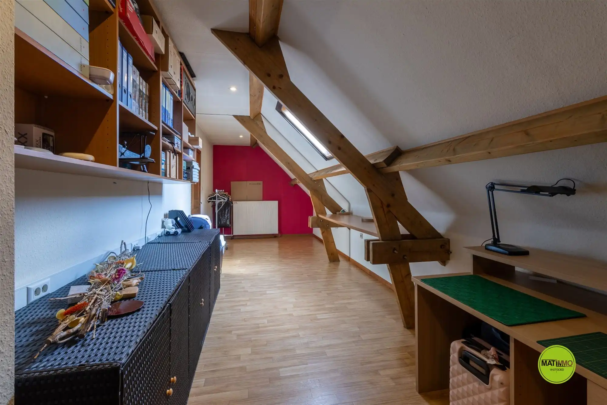 Instapklare gezinswoning met mooie tuin op toplocatie foto 19