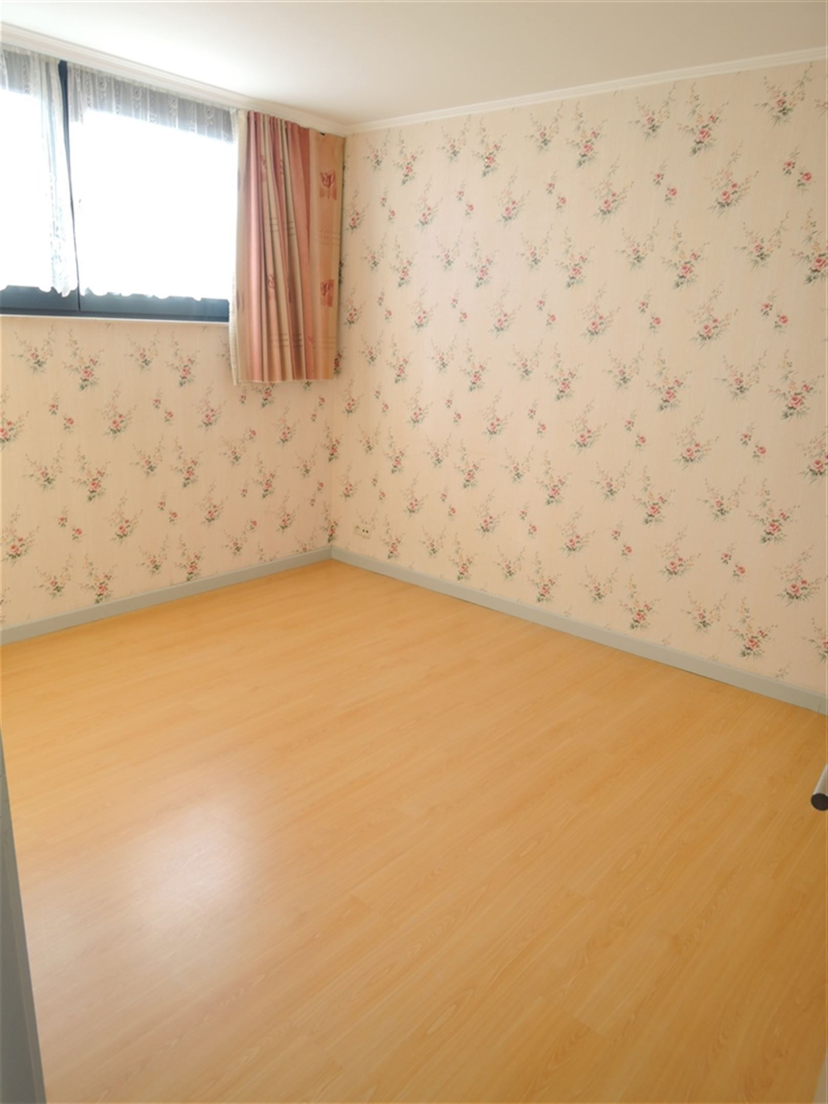 Gelijkvloers appartement met garage box foto 10