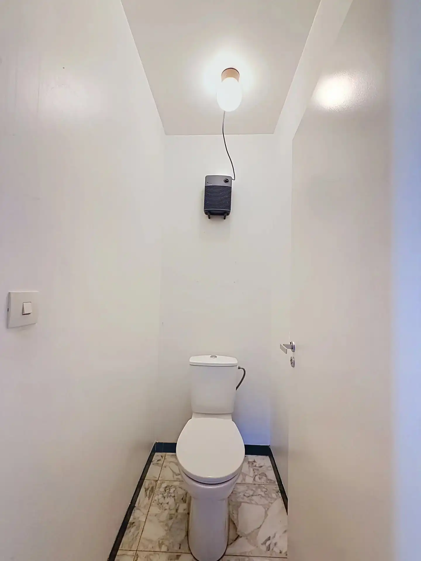 Te renoveren gelijkvloerse woning met 3 slaapkamers op een ruim perceel. foto 17