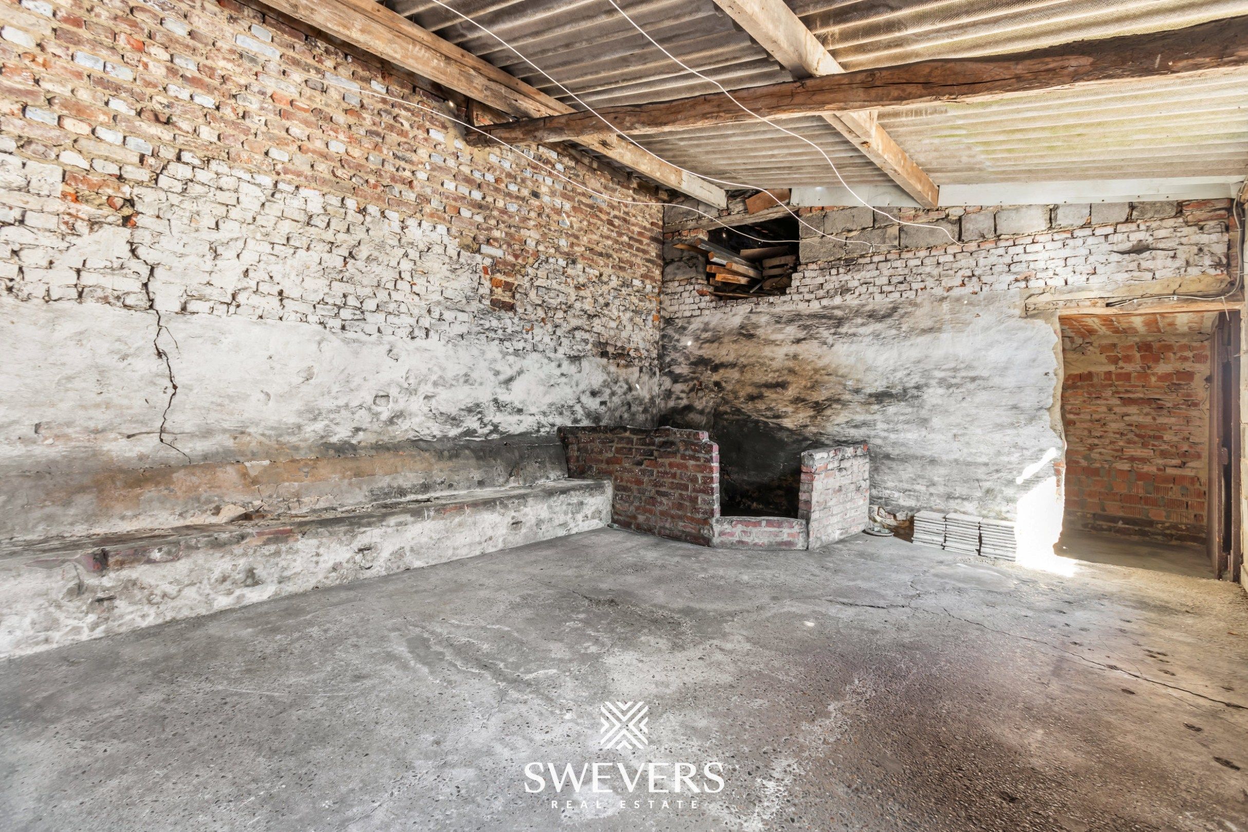Authentiek renovatieproject met potentieel in Wellen foto 11