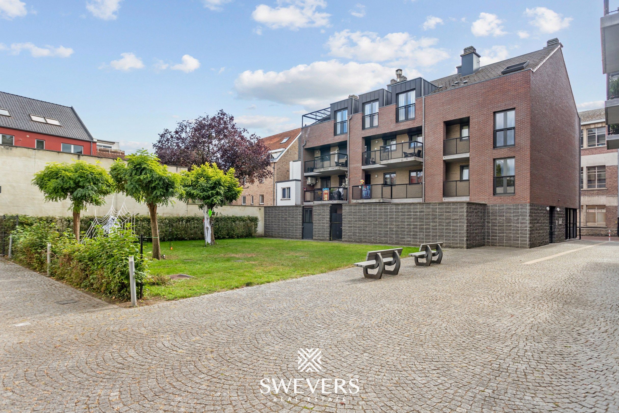 Gelijkvloers appartement met twee slaapkamers in hartje Sint-Truiden   foto 24