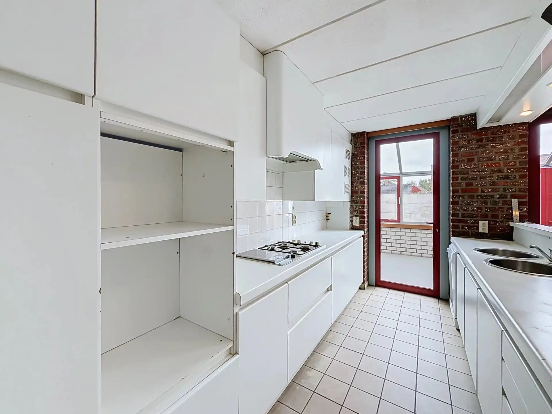 Verrassend ruime woning met 4 slaapkamers en mogelijke praktijkruimte foto 6