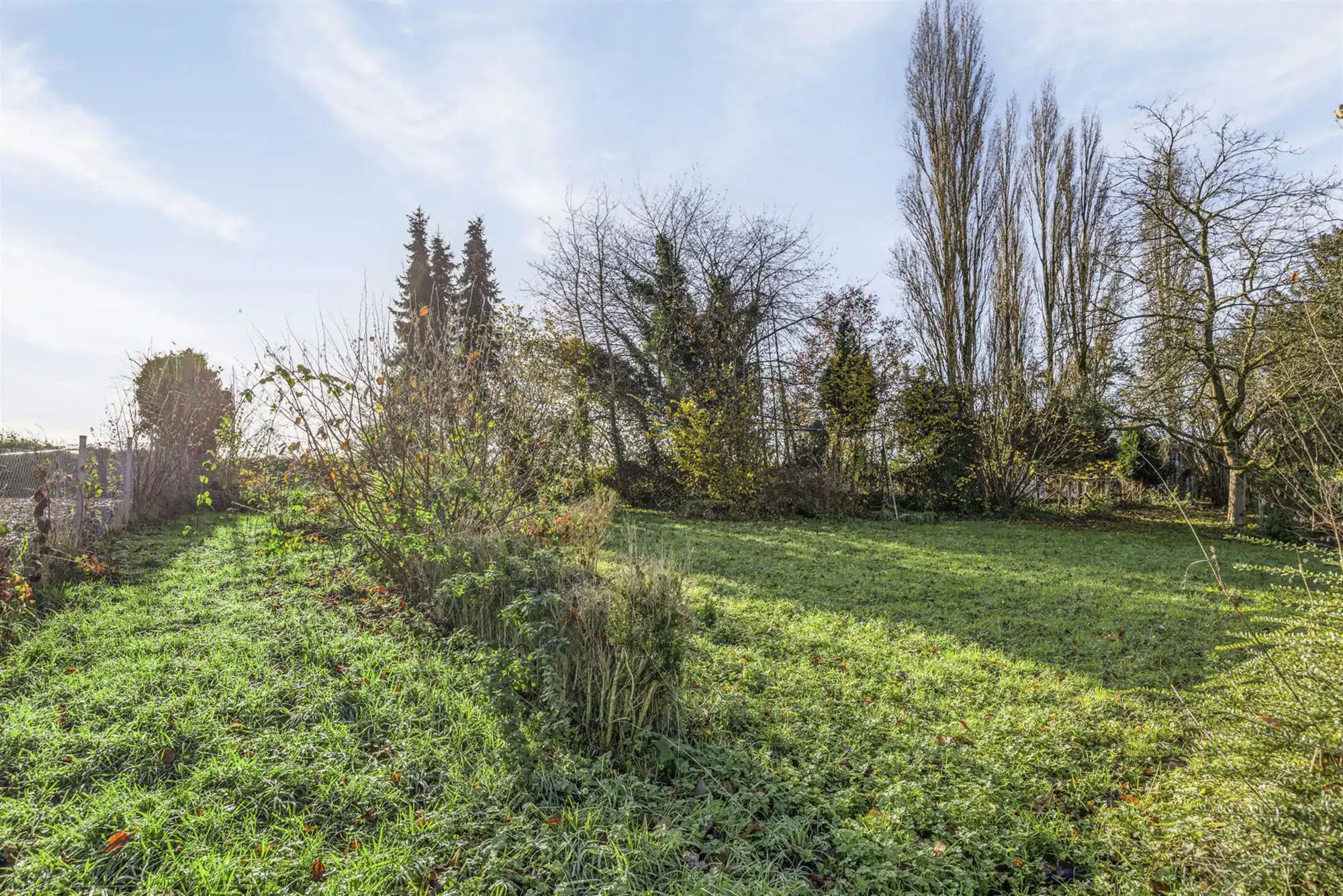 Handelsgebouw gemengd gebruik + bouwgrond foto 4