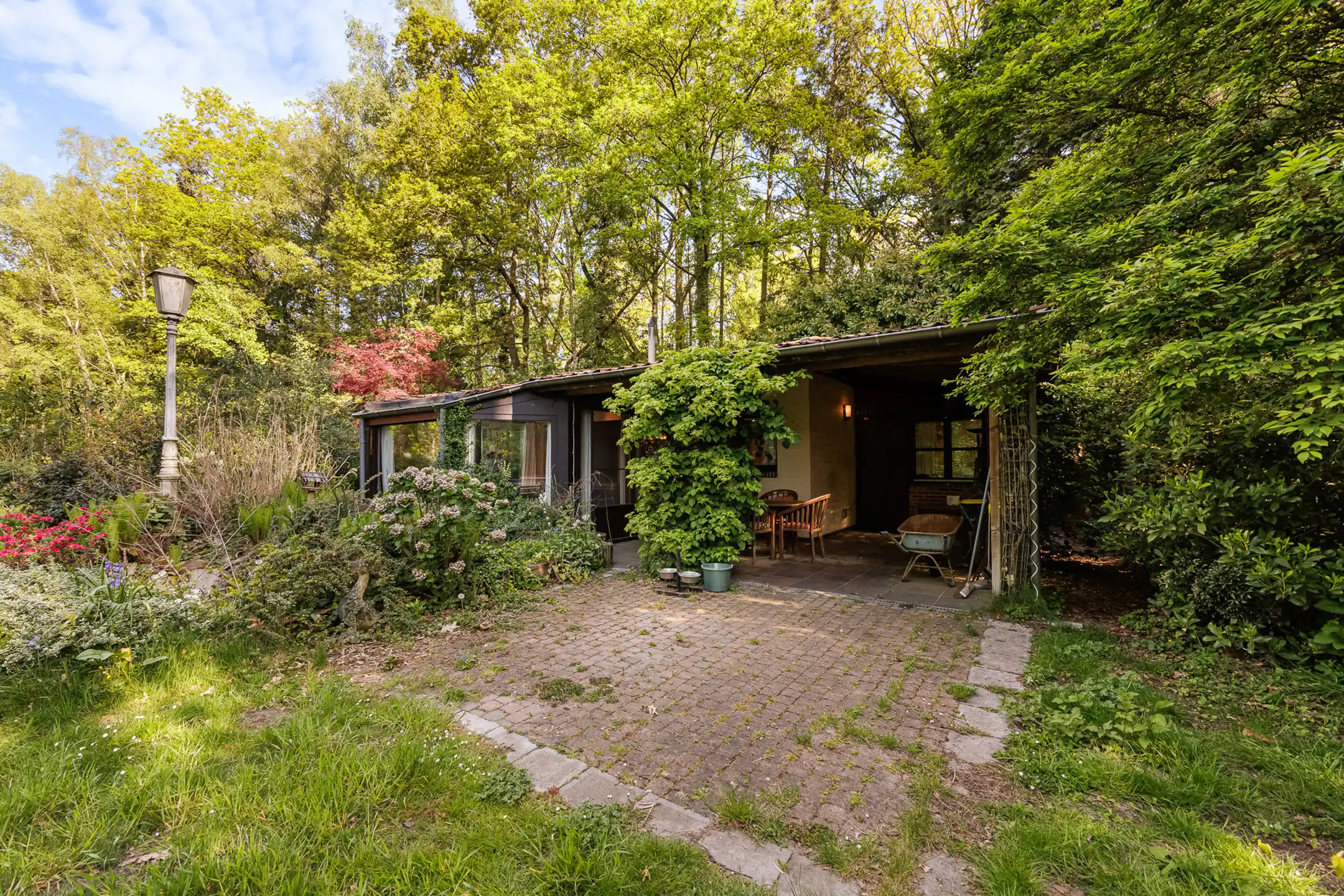 Hoofdfoto van de publicatie: Gezellige, op te frissen, vakantiewoning nabij het kanaal Dessel-Schoten.