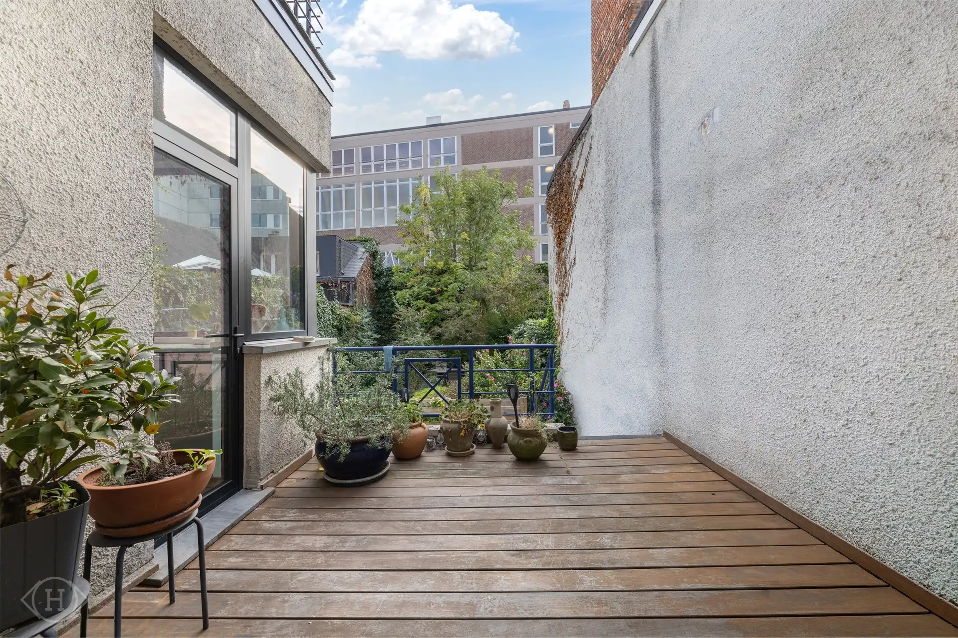 Charmant 1-slaapkamerappartement met tuin aan Ladeuzeplein foto 20