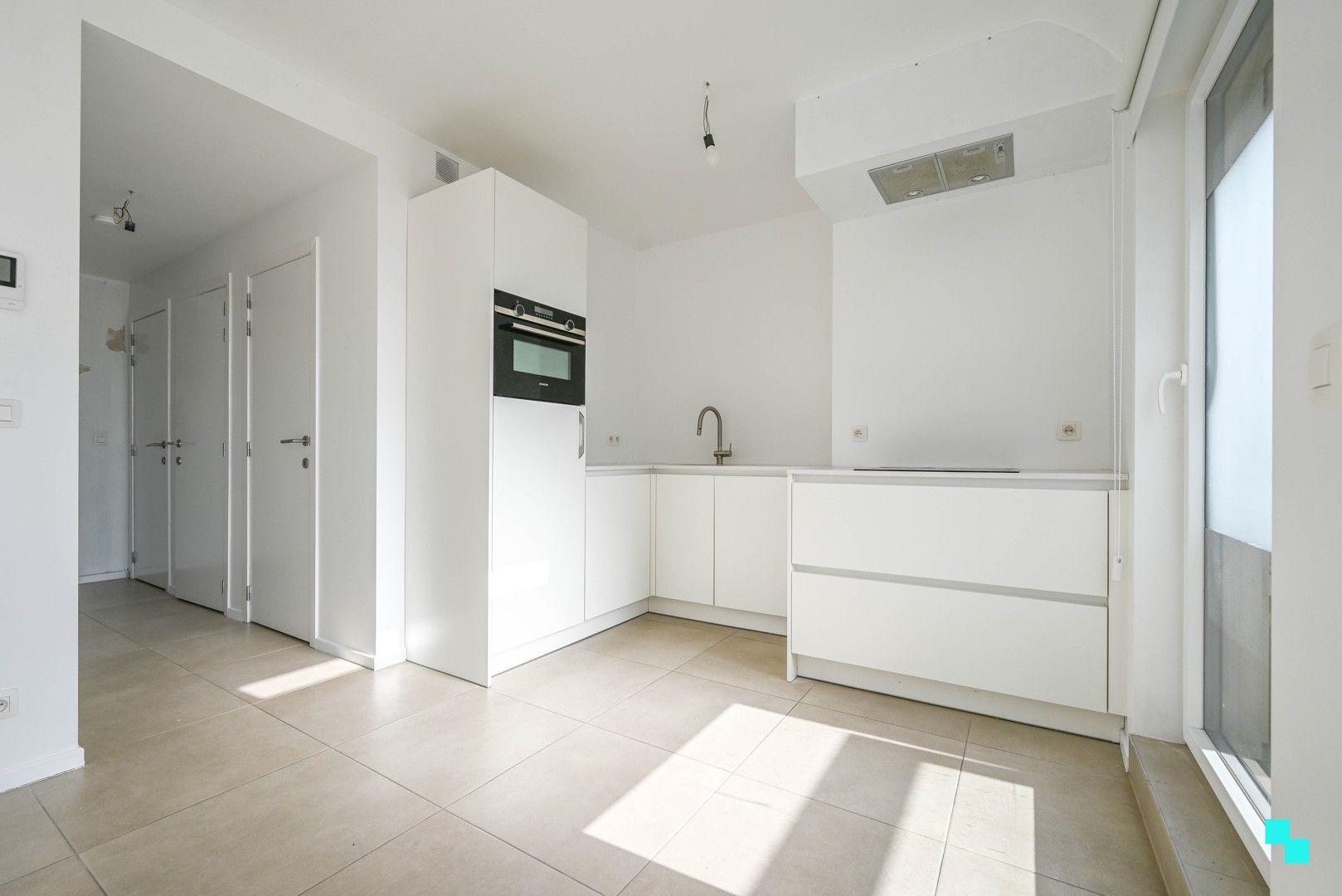 Gunstig gelegen éénslaapkamerappartement te Beveren-Leie foto 6