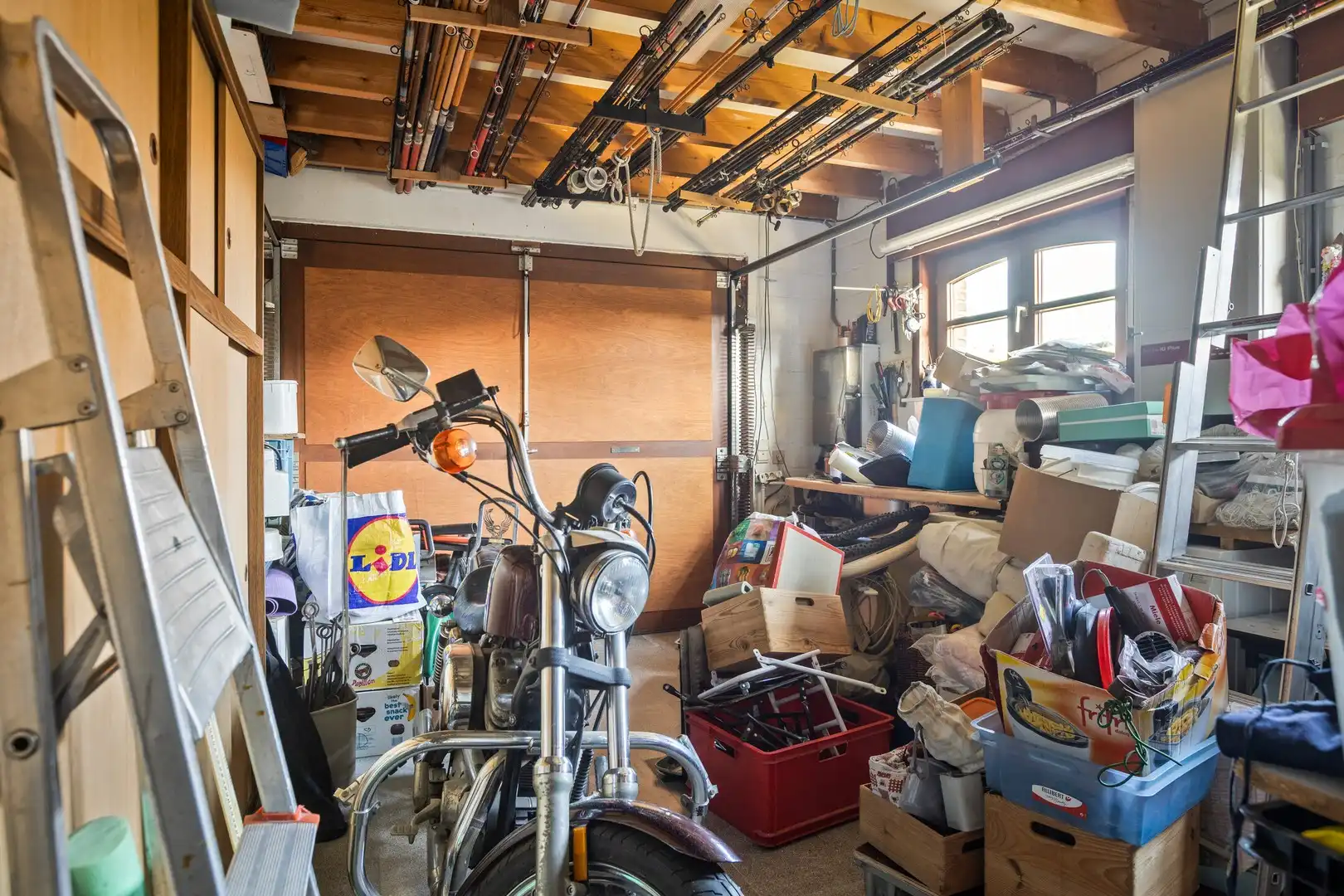 Alleenstaande woning in een doodlopende straat in een residentiële wijk! foto 19