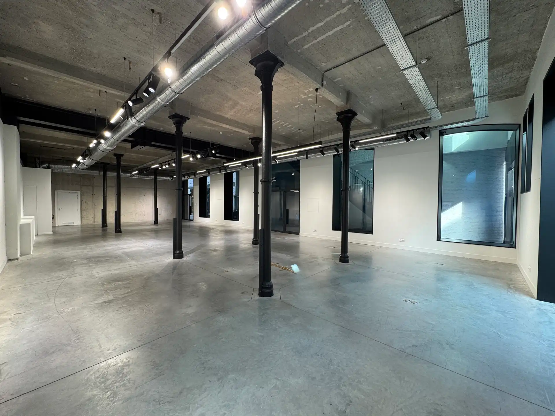 Kantoorruimte 130m²  te huur in  "de Valkeniersnatie" foto 3