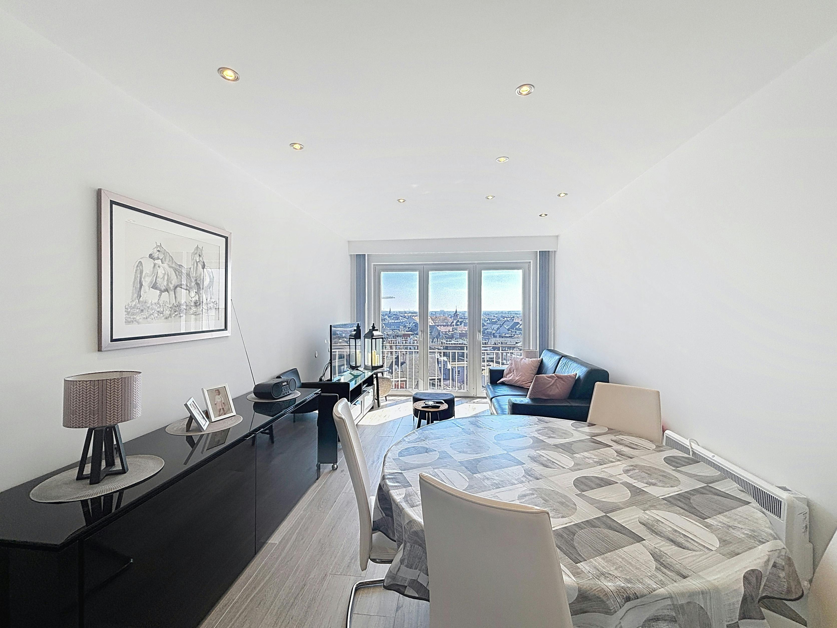 Zonnig appartement te koop achterkant Zeedijk Blankenberge foto 2