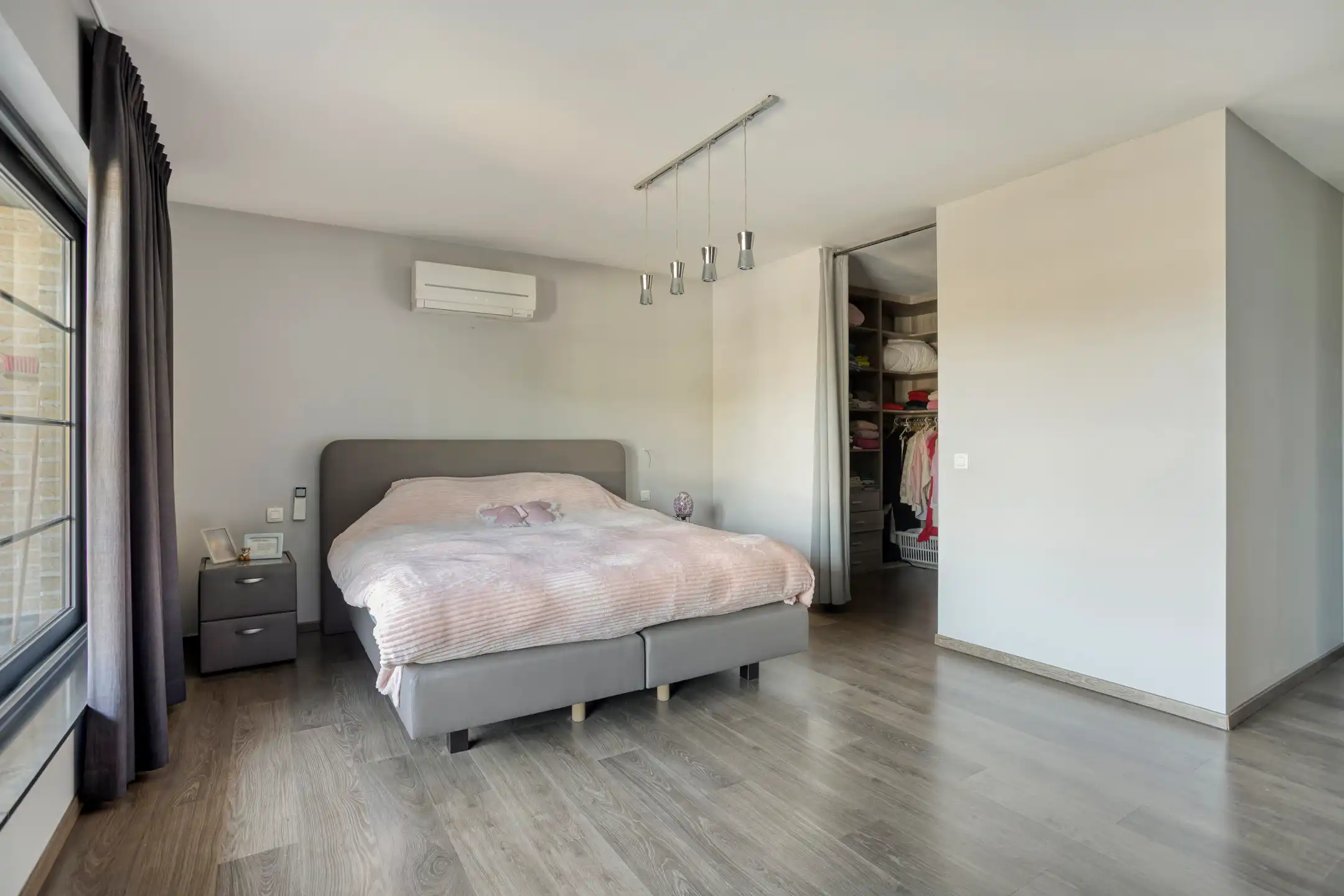 Recente vrijstaande woning op perceel van 10a foto 14