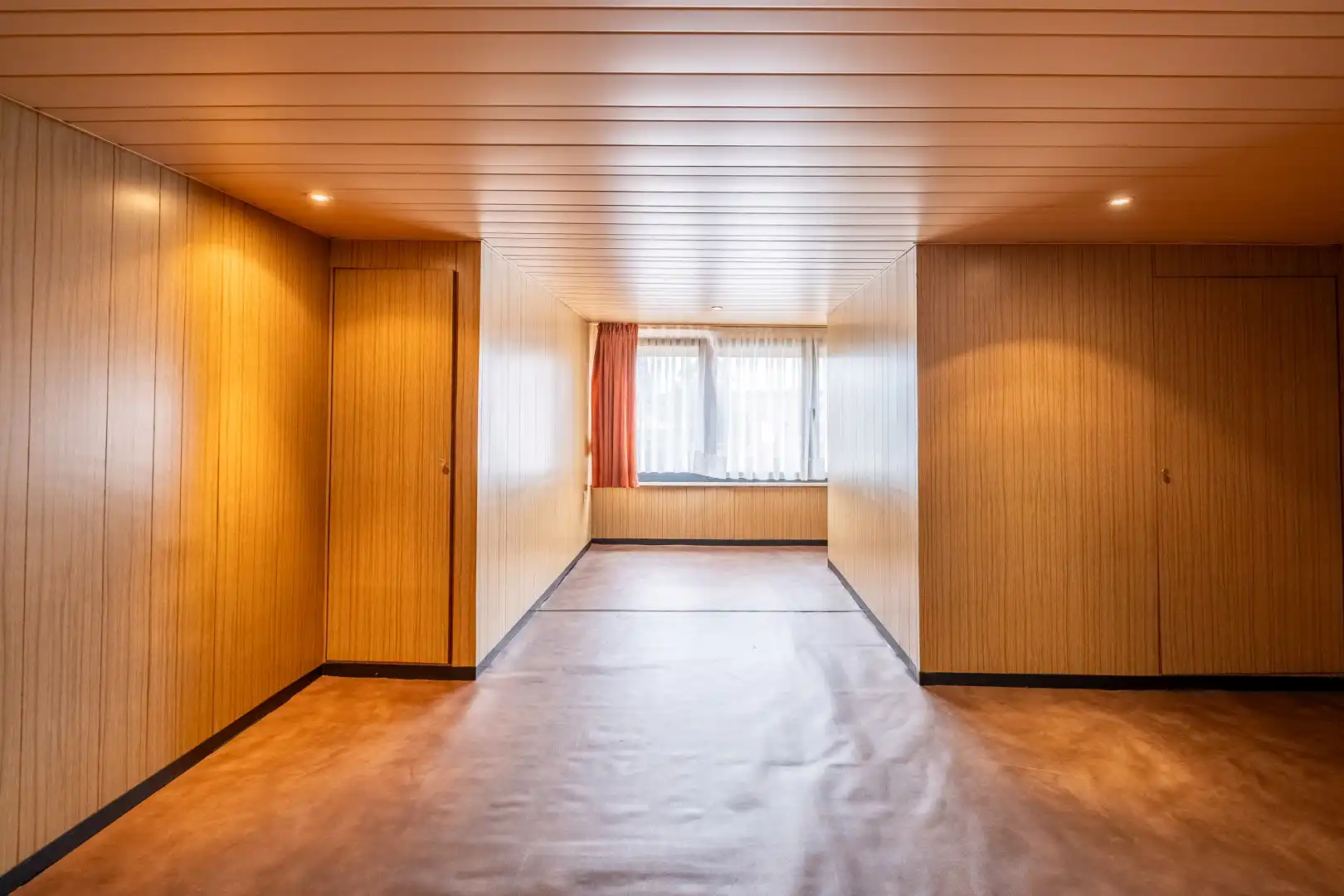 Ruime woning met 3 slaapkamers foto 25