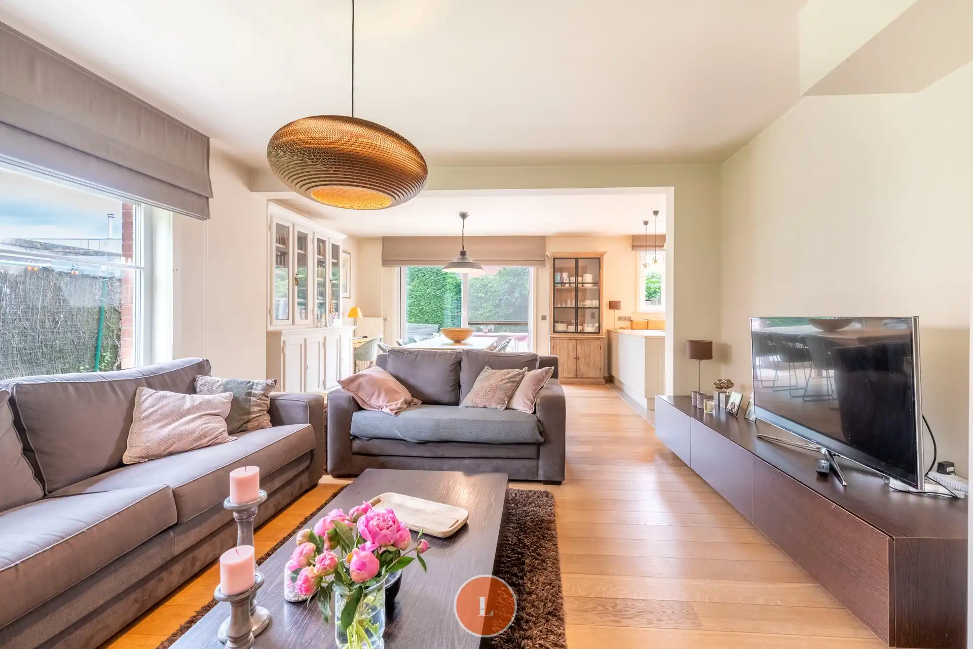 Instapklare woning in rustige wijk met 4 kamers foto 2