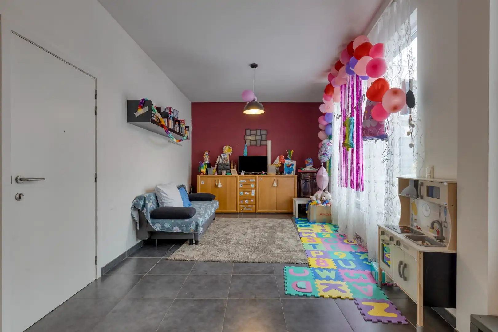 Instapklaar appartement 2 slpks bouwjaar 2013 foto 3