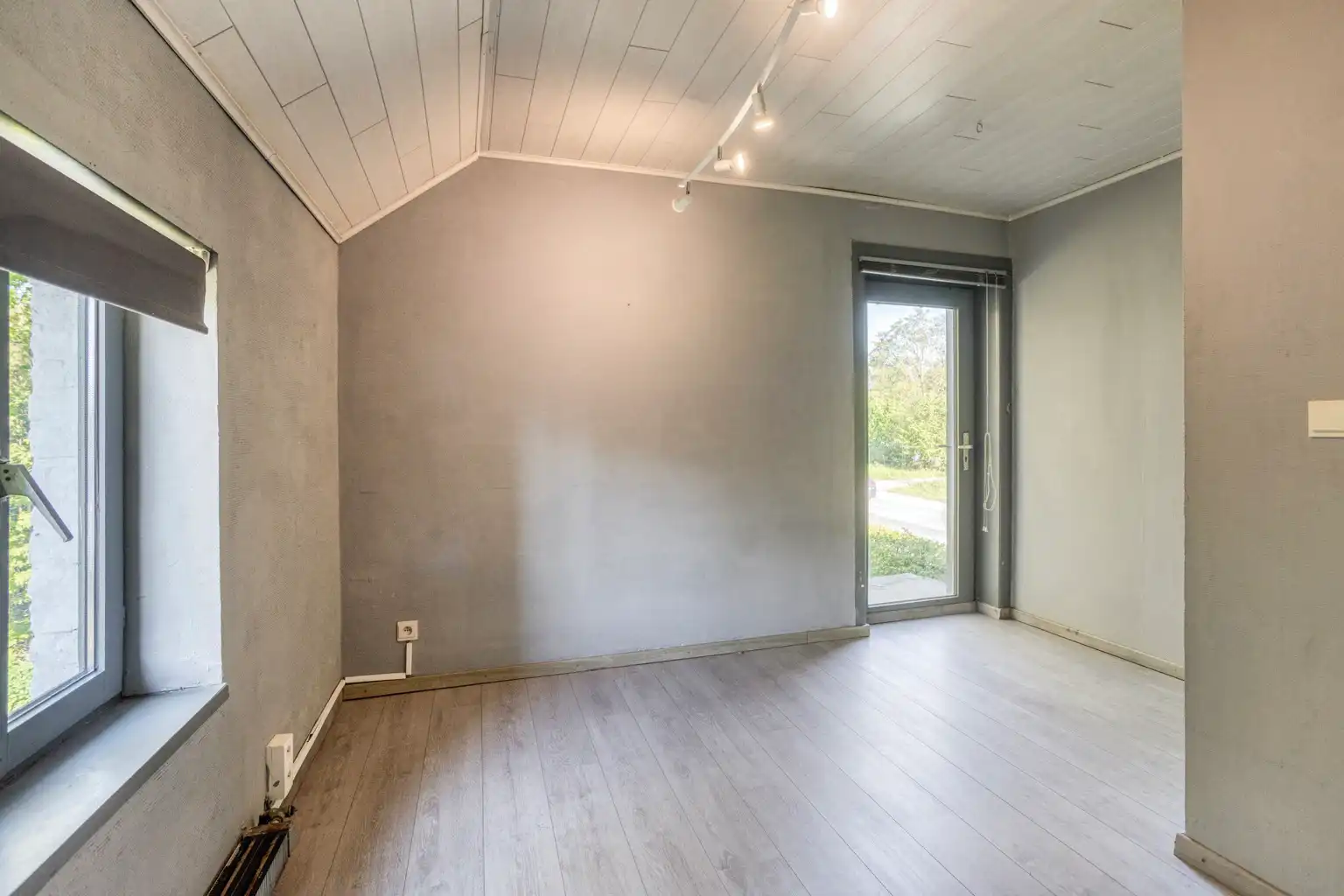 RUIME WONING MET TUIN IN BOUTERSEM foto 20