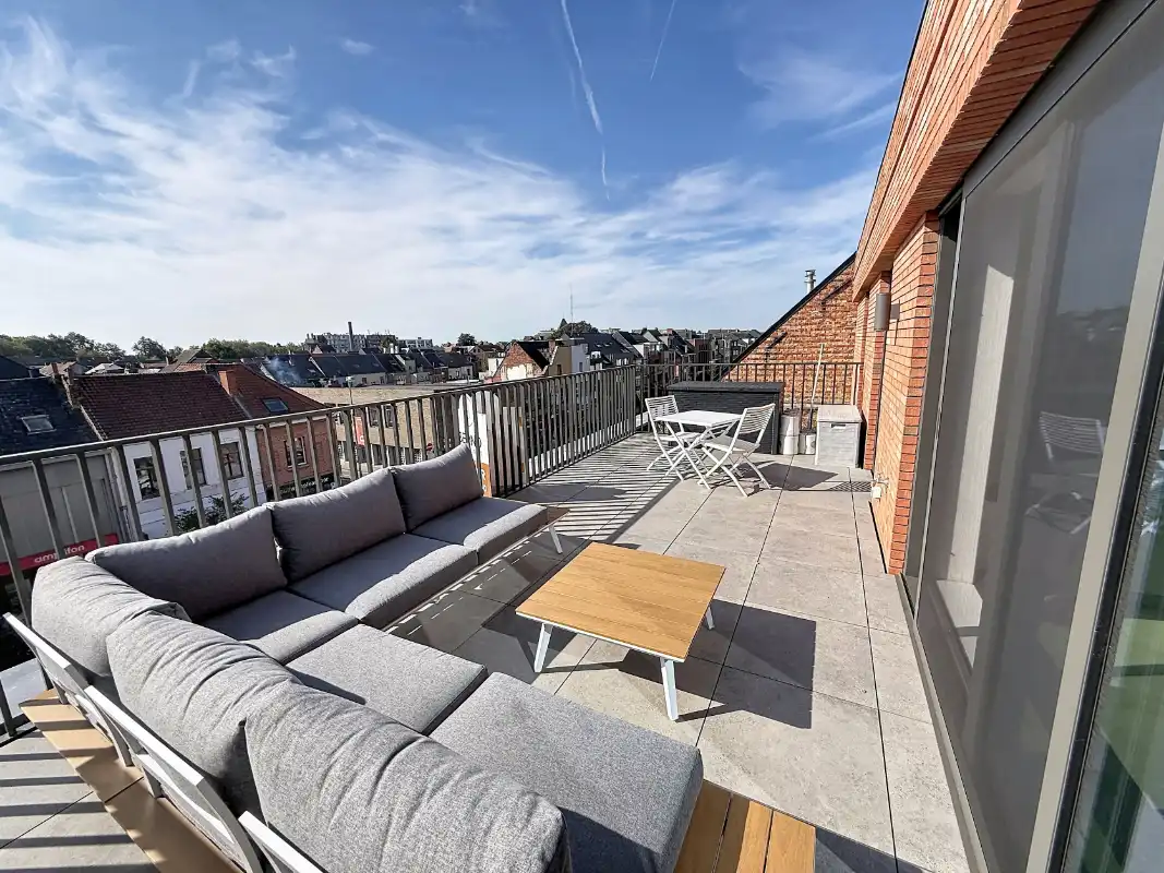 Recent penthouse in het centrum van Dendermonde mét ruim terras. foto 13