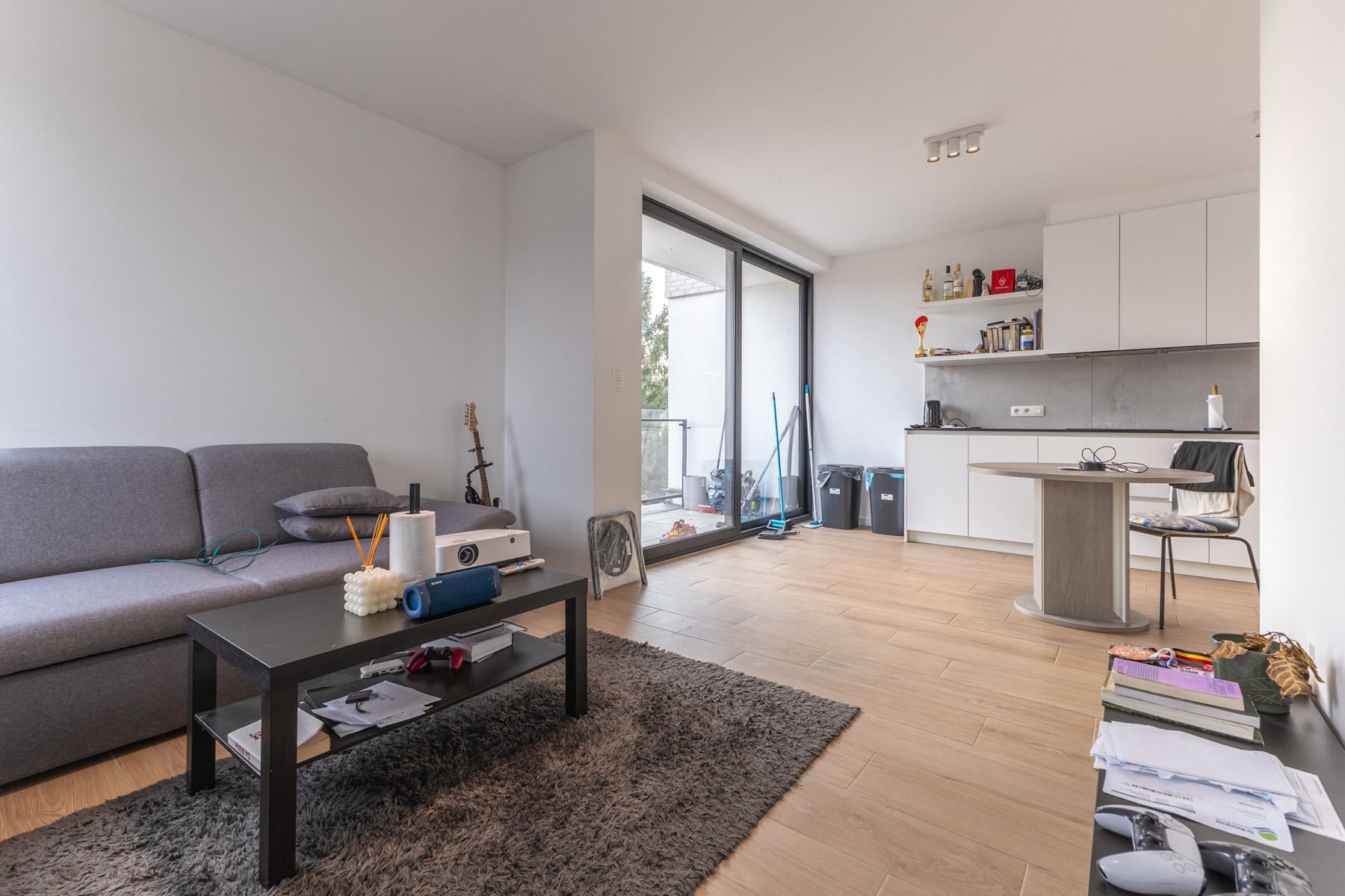 OPTIE Zeer recent appartement met 1à2 slaapkamers en staanplaats foto 11