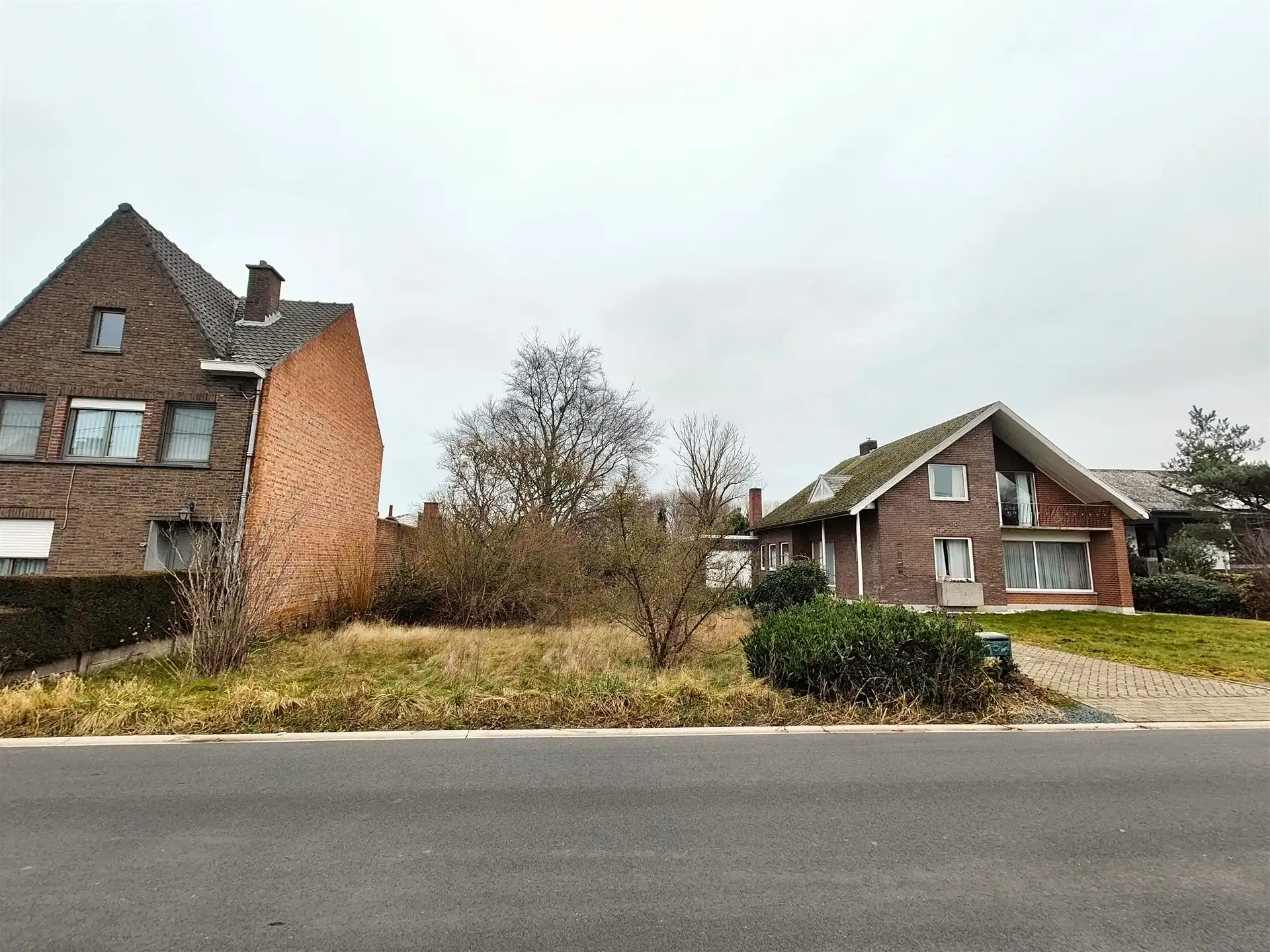 Bouwgrond voor halfopen bebouwing foto {{pictureIndex}}