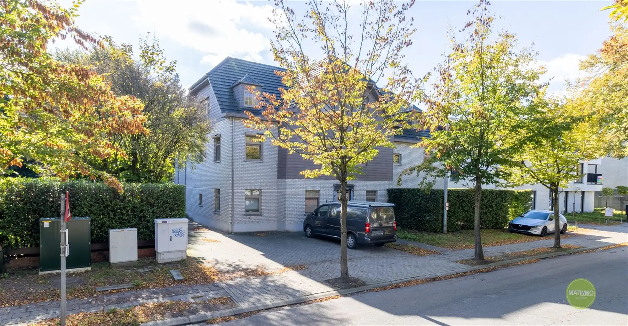 Gelijkvloers appartement met 2 slaapkamers en garage in Mol foto {{pictureIndex}}
