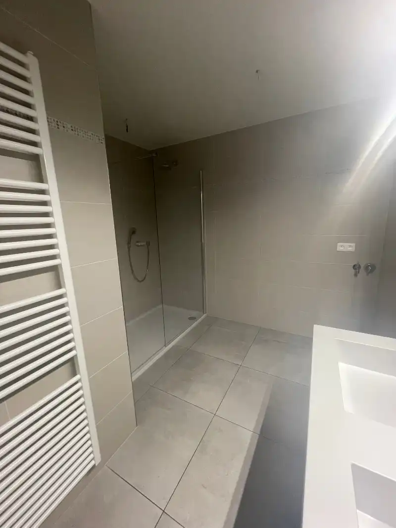 Gelijkvloers appartement met terras en tuintje op een uitstekende locatie in het centrum van het charmante Veurne! foto 7