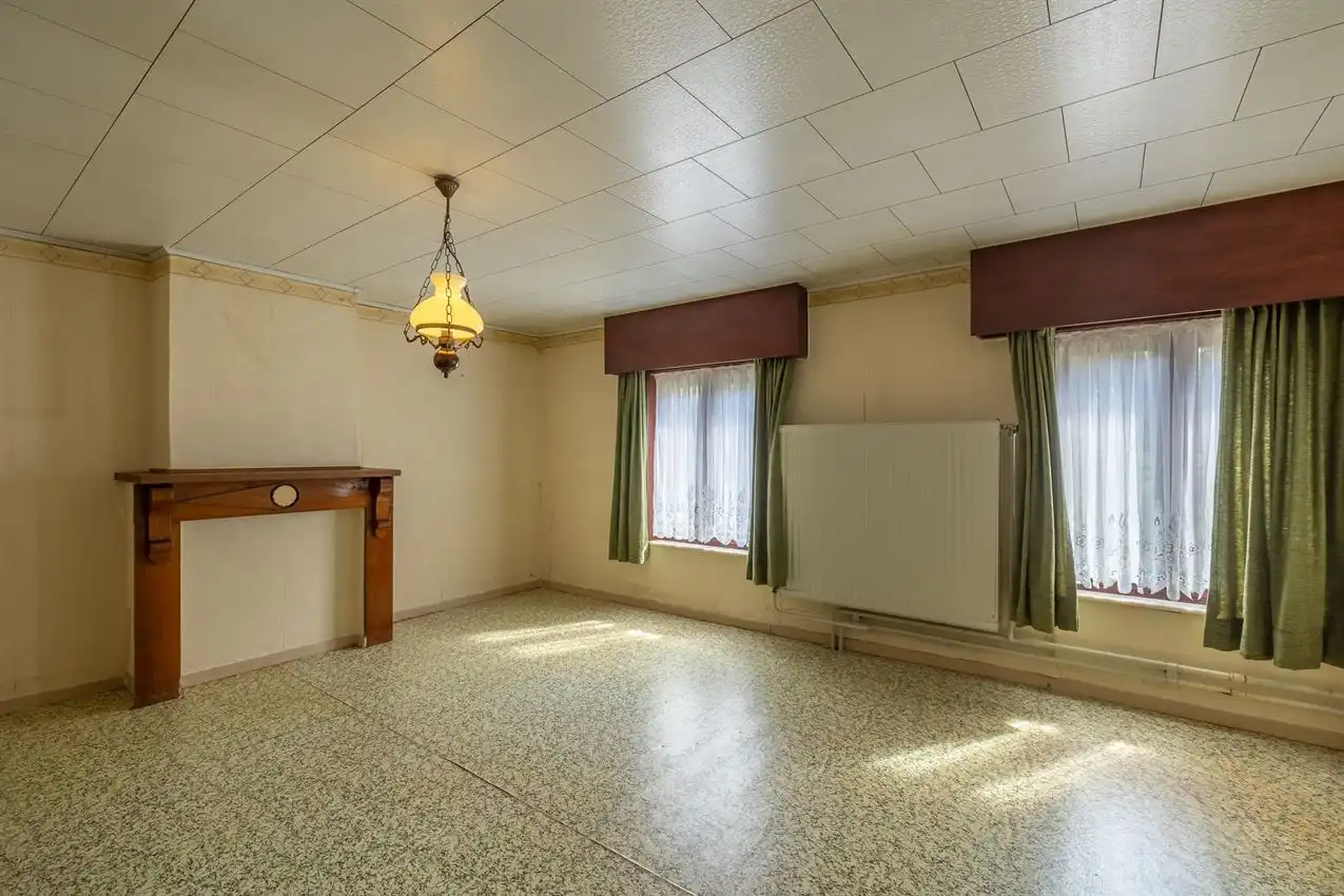 Te renoveren boerderij met 2 weides (45a en 21a) en ruime hangaar foto 18