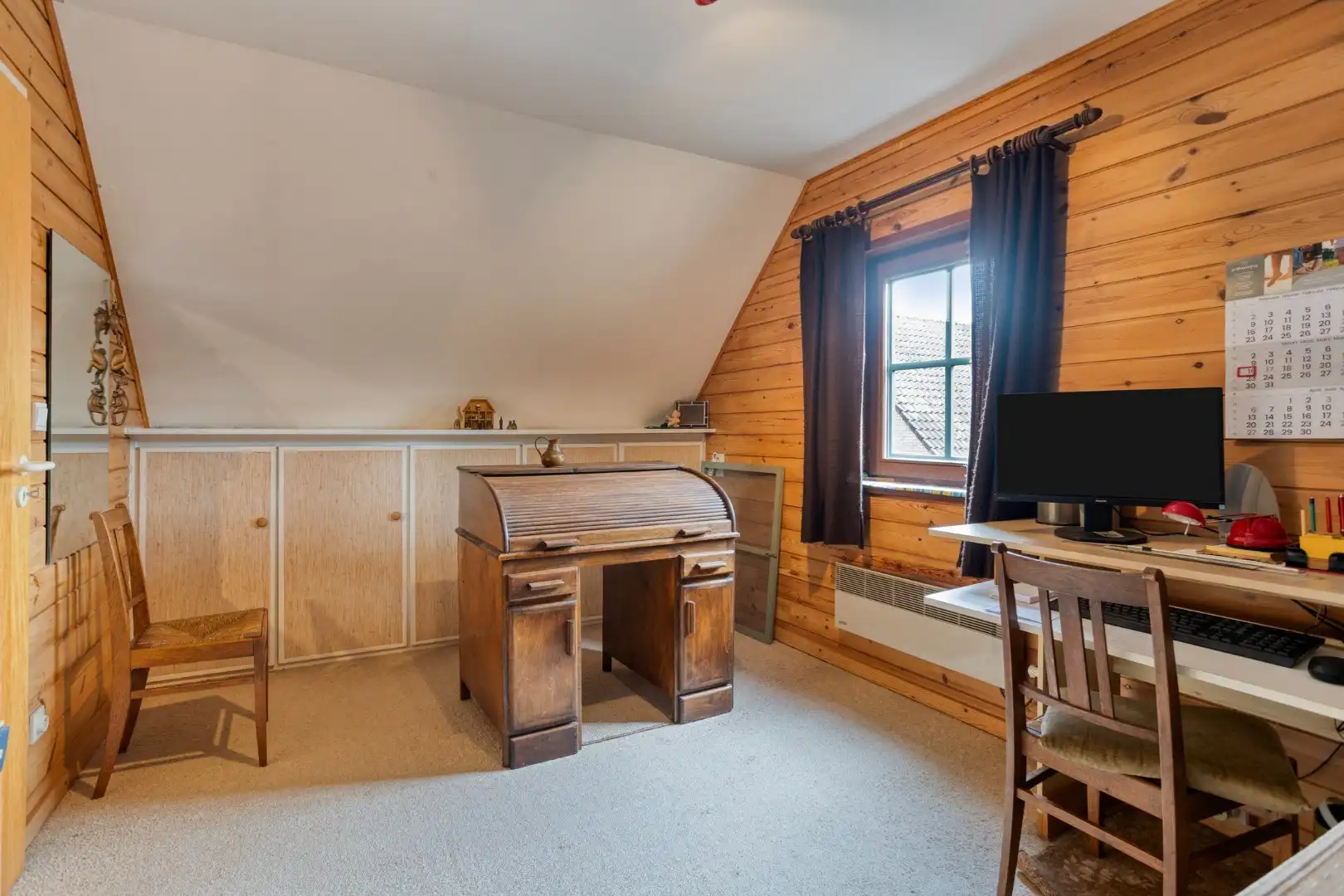 Alleenstaande woning met 2 slaapkamers, garage en grote tuin - verscholen in het groen. foto 20