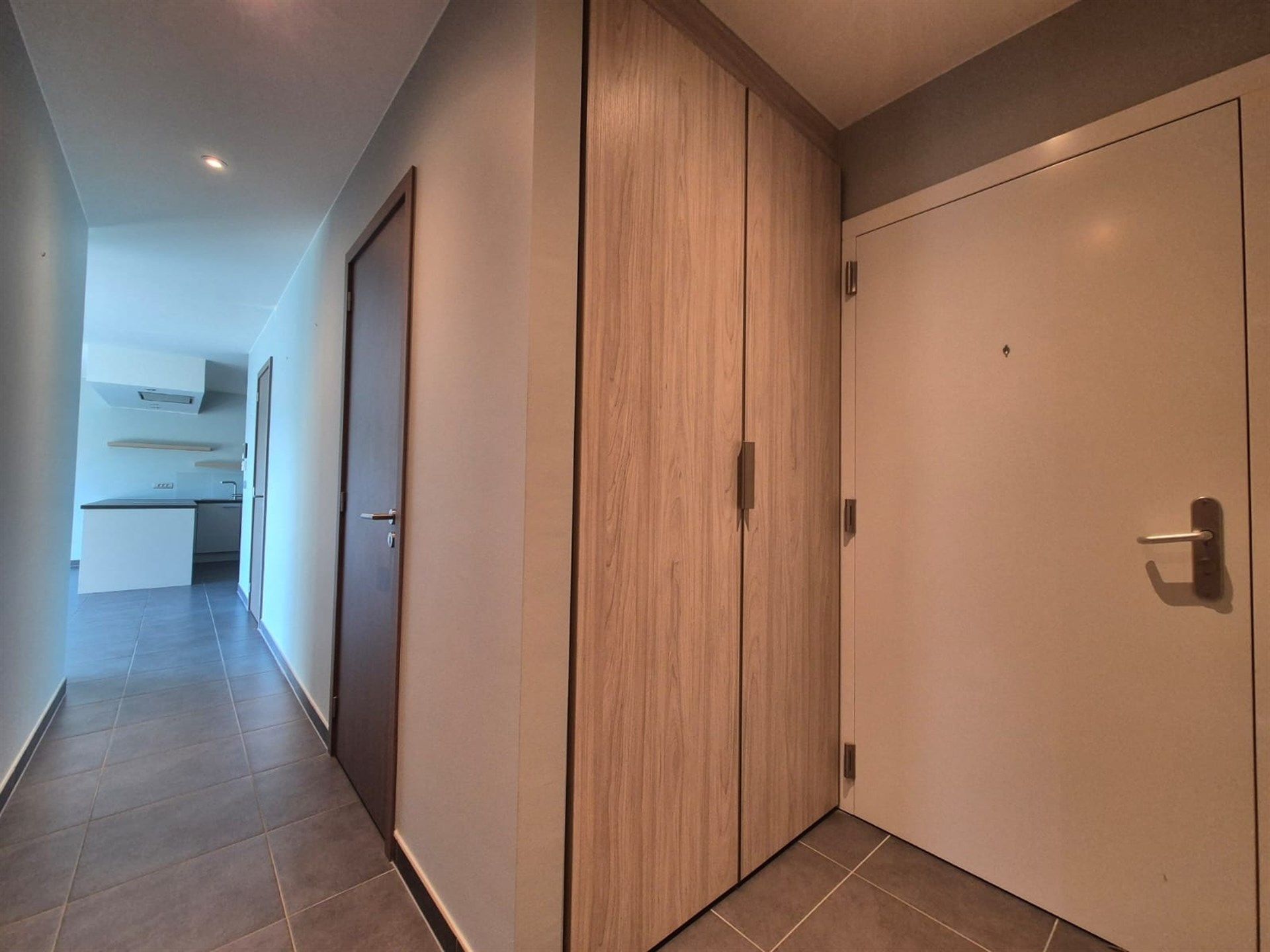 Rijkelijk uitgerust appartement met 2 slaapkamers en terras foto 11