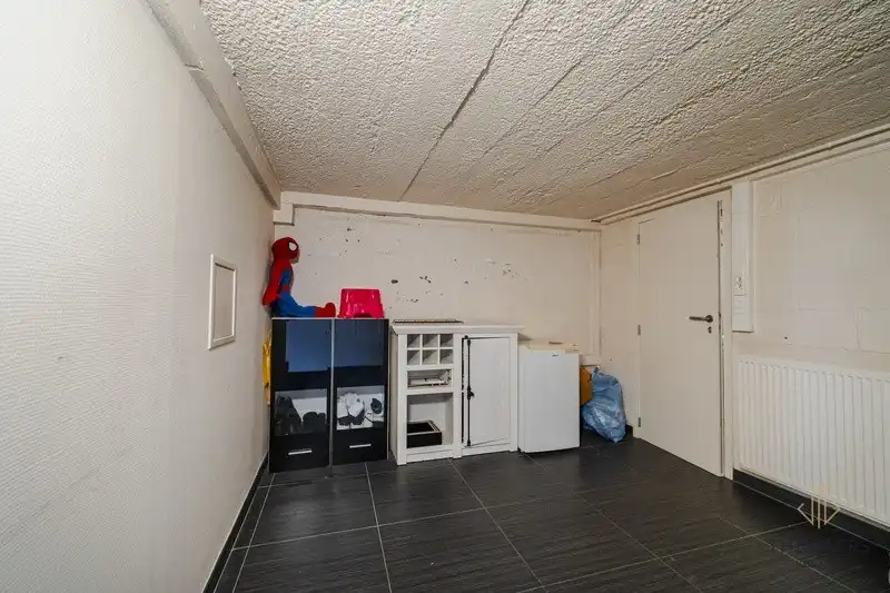 Ruime woning met tal van mogelijkheden op een strategische locatie in Sint-Truiden. foto 37